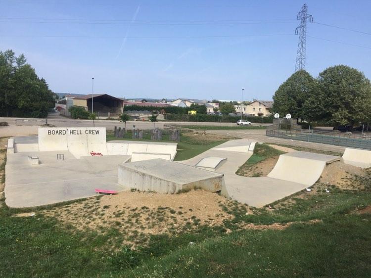 Ambérieu-en-Bugey skatepark — photo 1