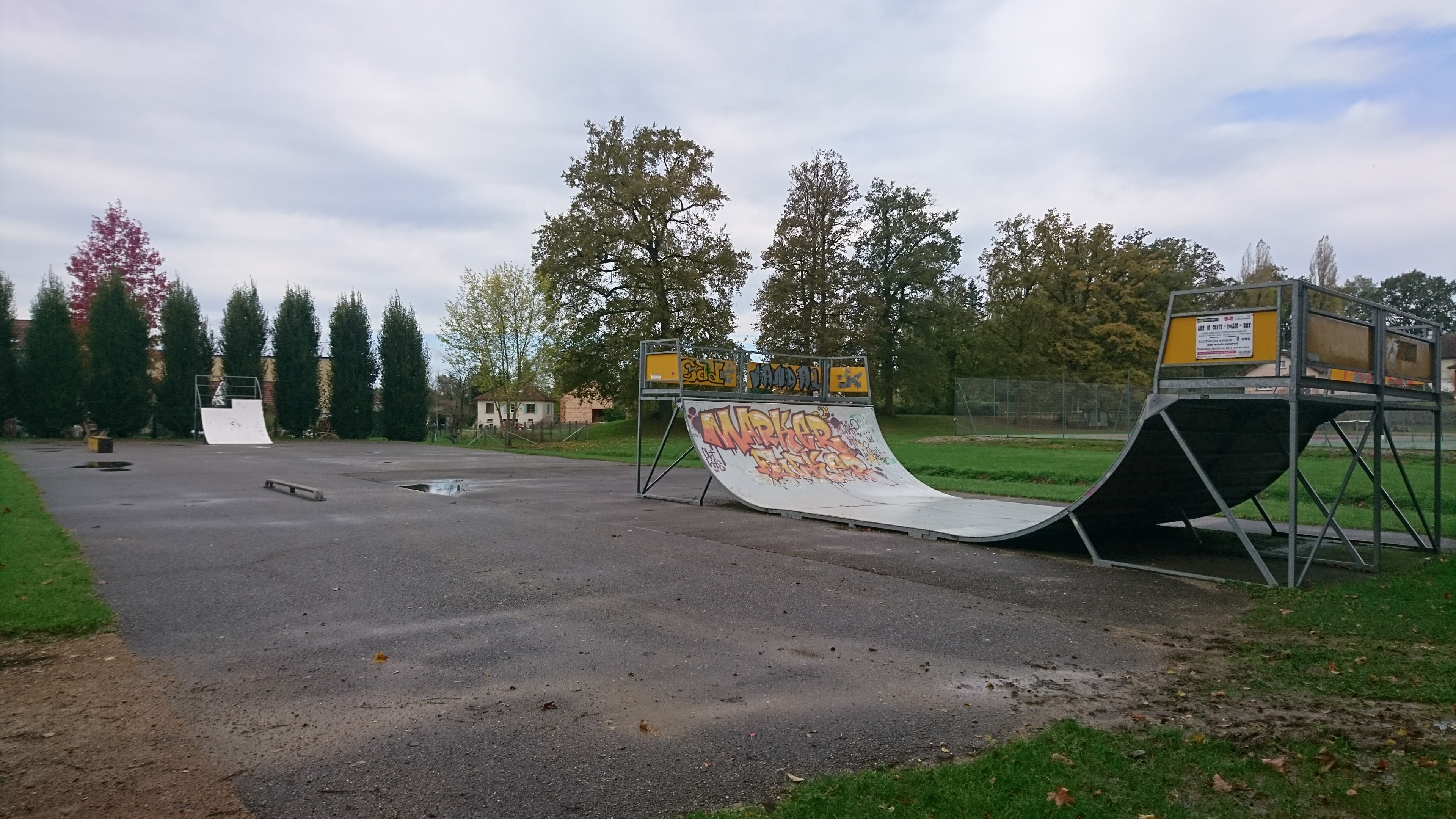Louhans skatepark — photo 1