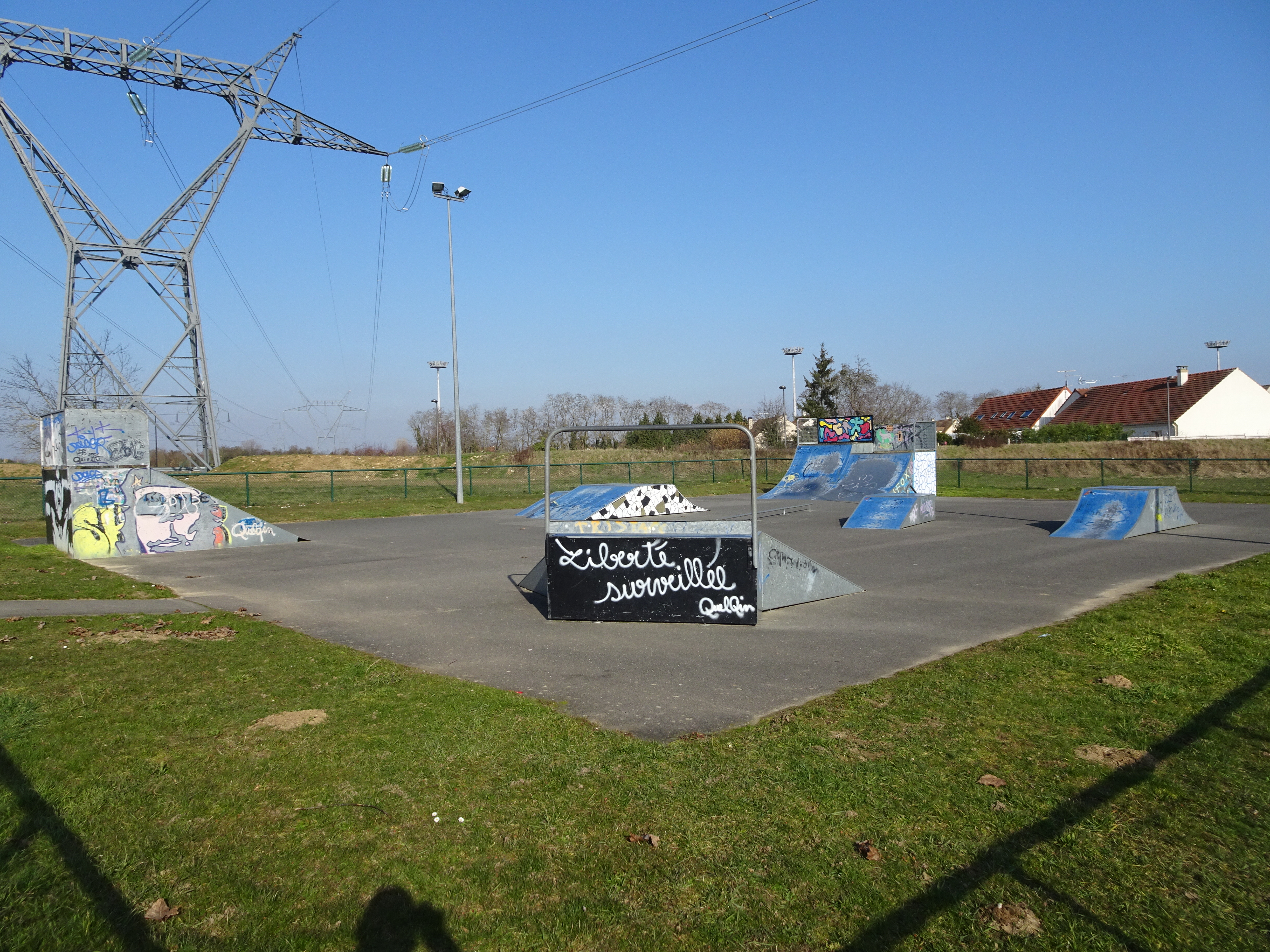 Osny skatepark — photo 1
