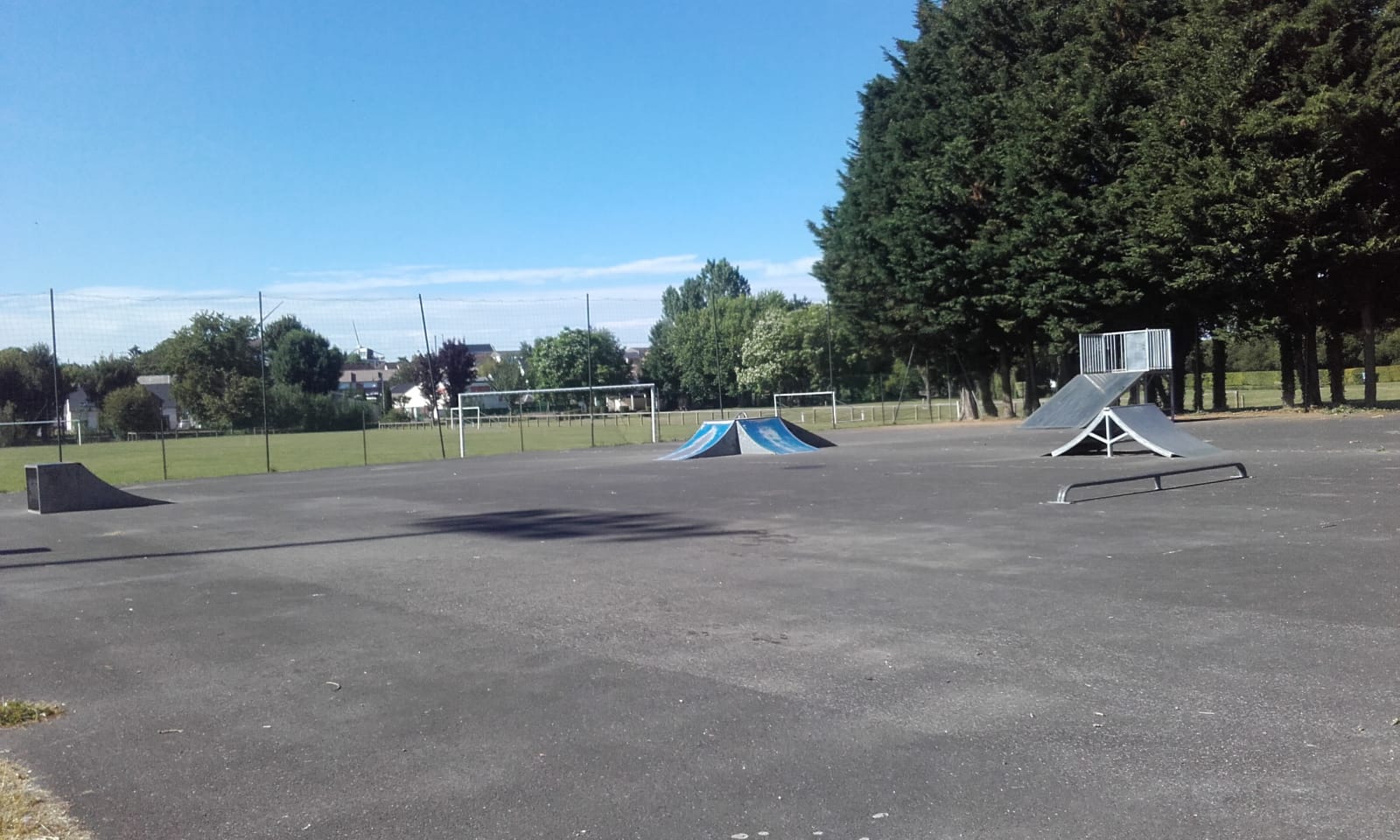 Breteuil skatepark — photo 1
