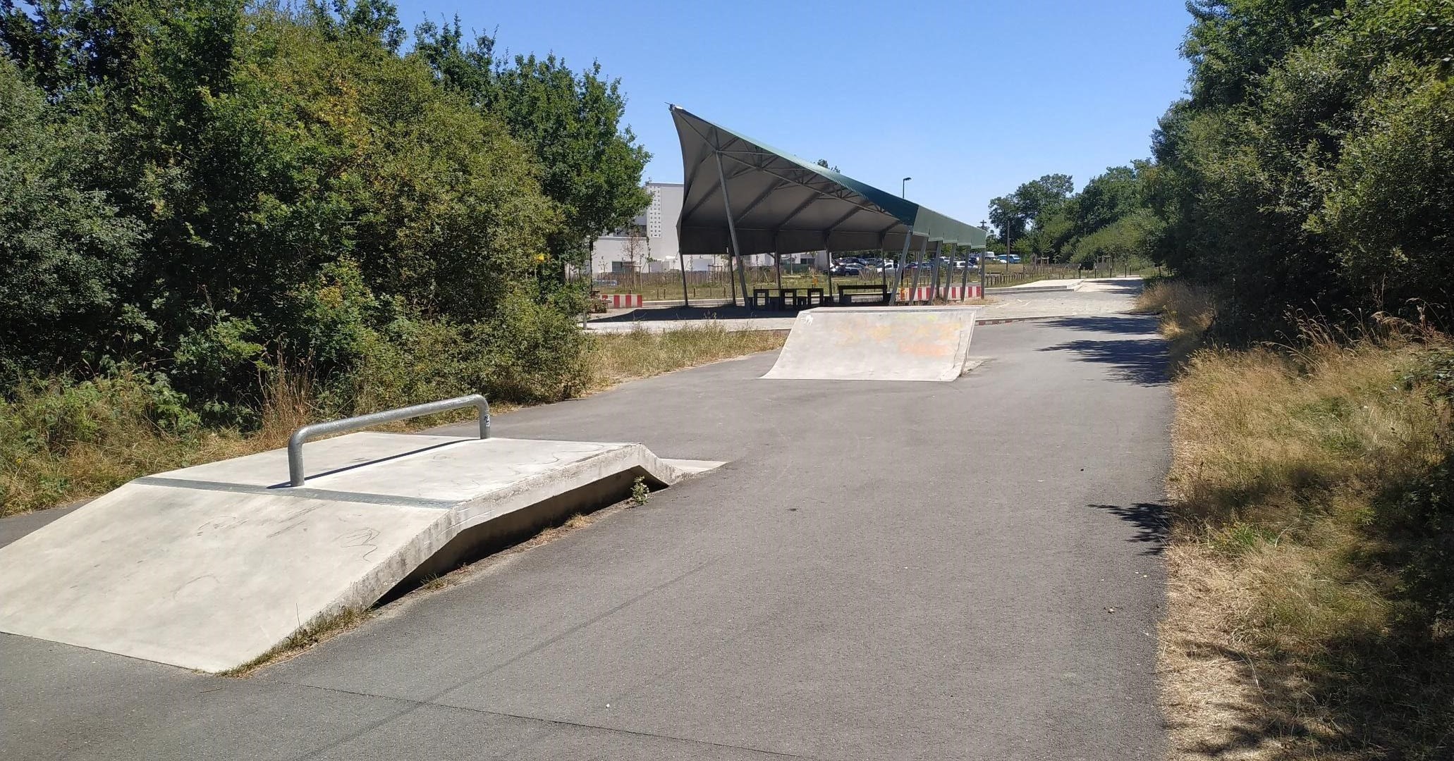 Saint-Jacques-de-la-Lande skatepark — photo 1