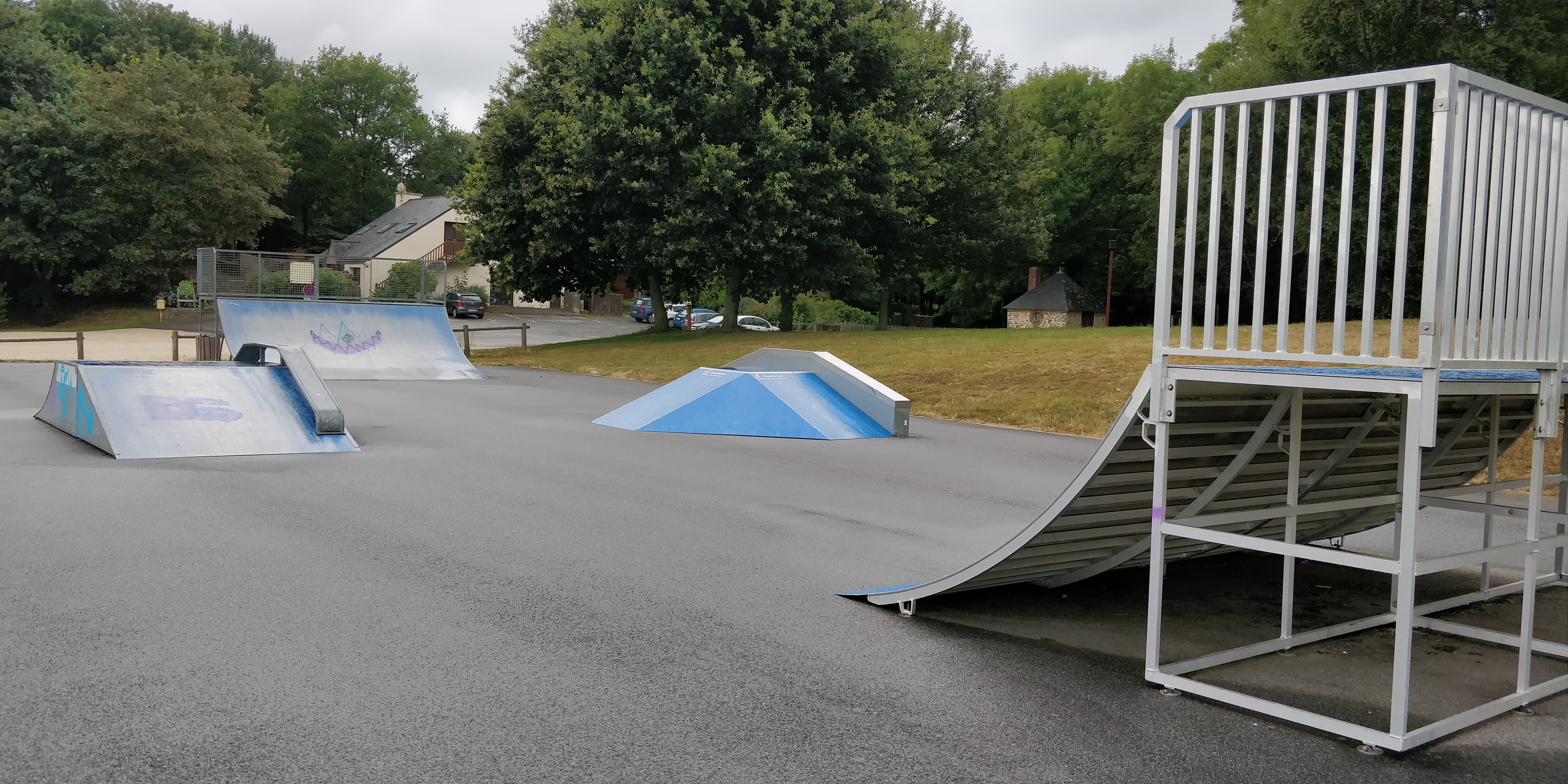 Plouay skatepark — photo 1