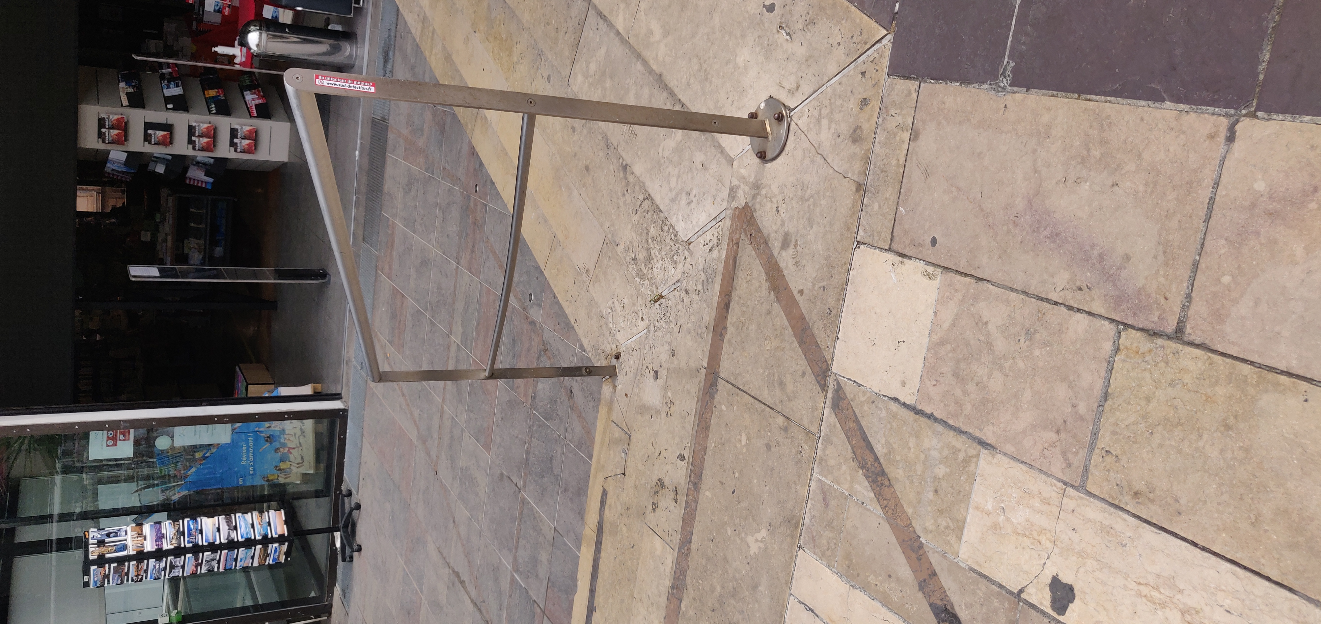 Rail & ledge - Montpellier — photo 1
