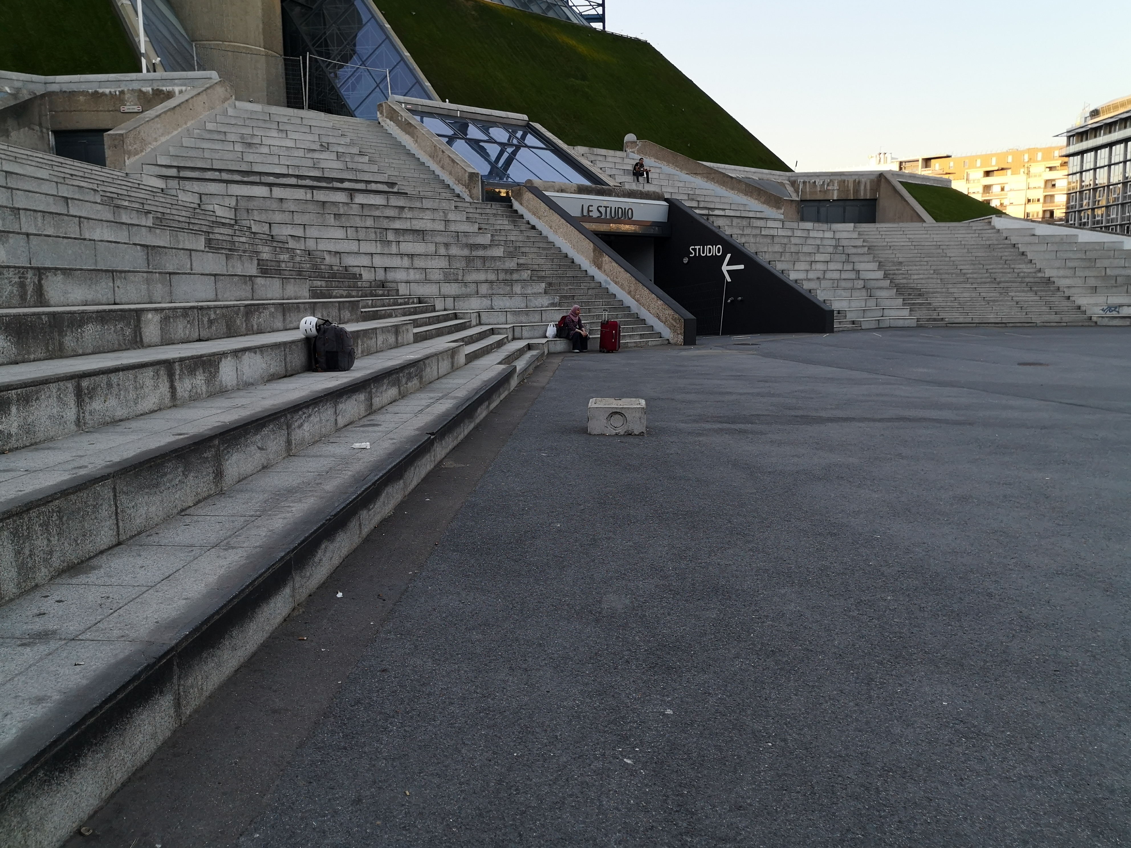 Bercy street — photo 1