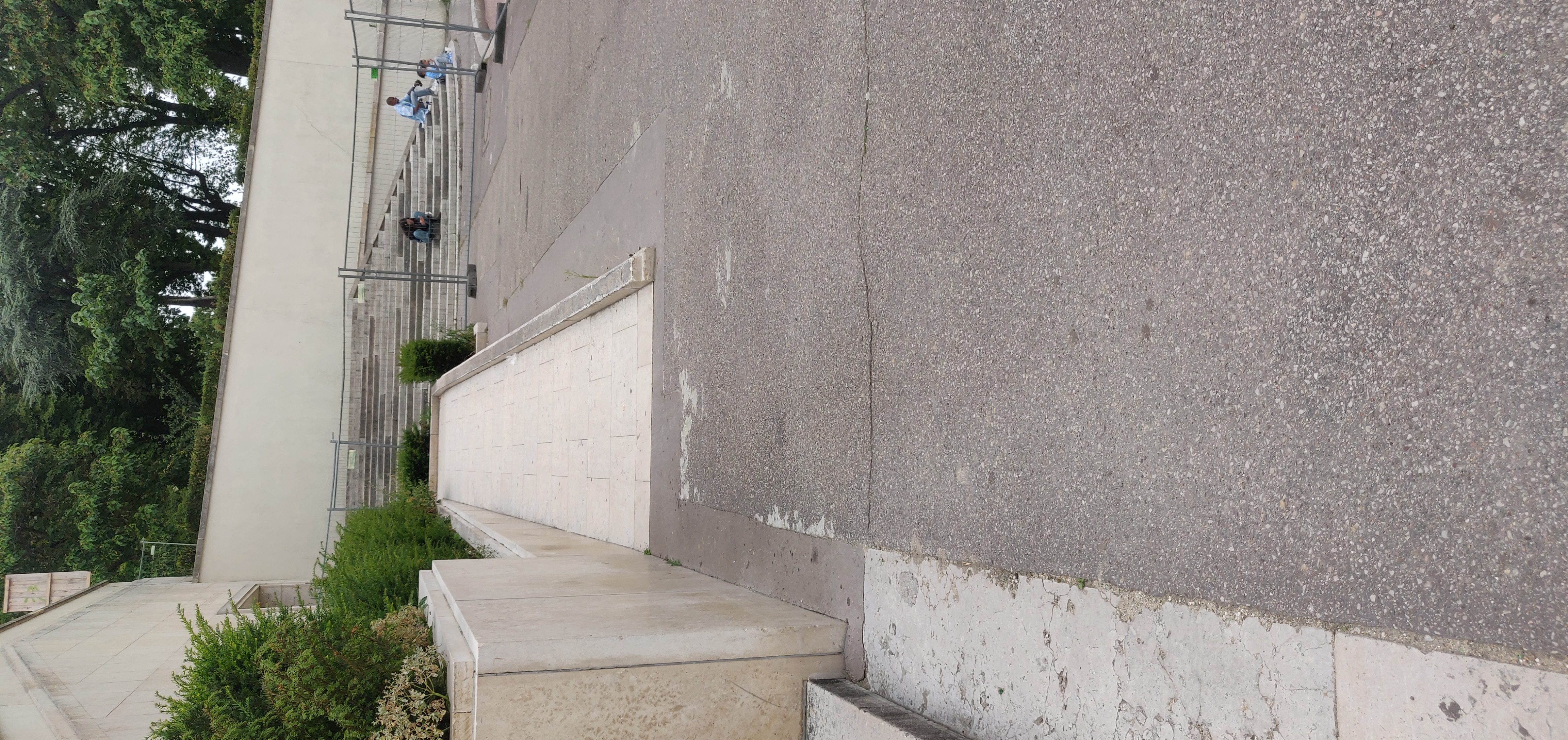 Ledges — photo 1