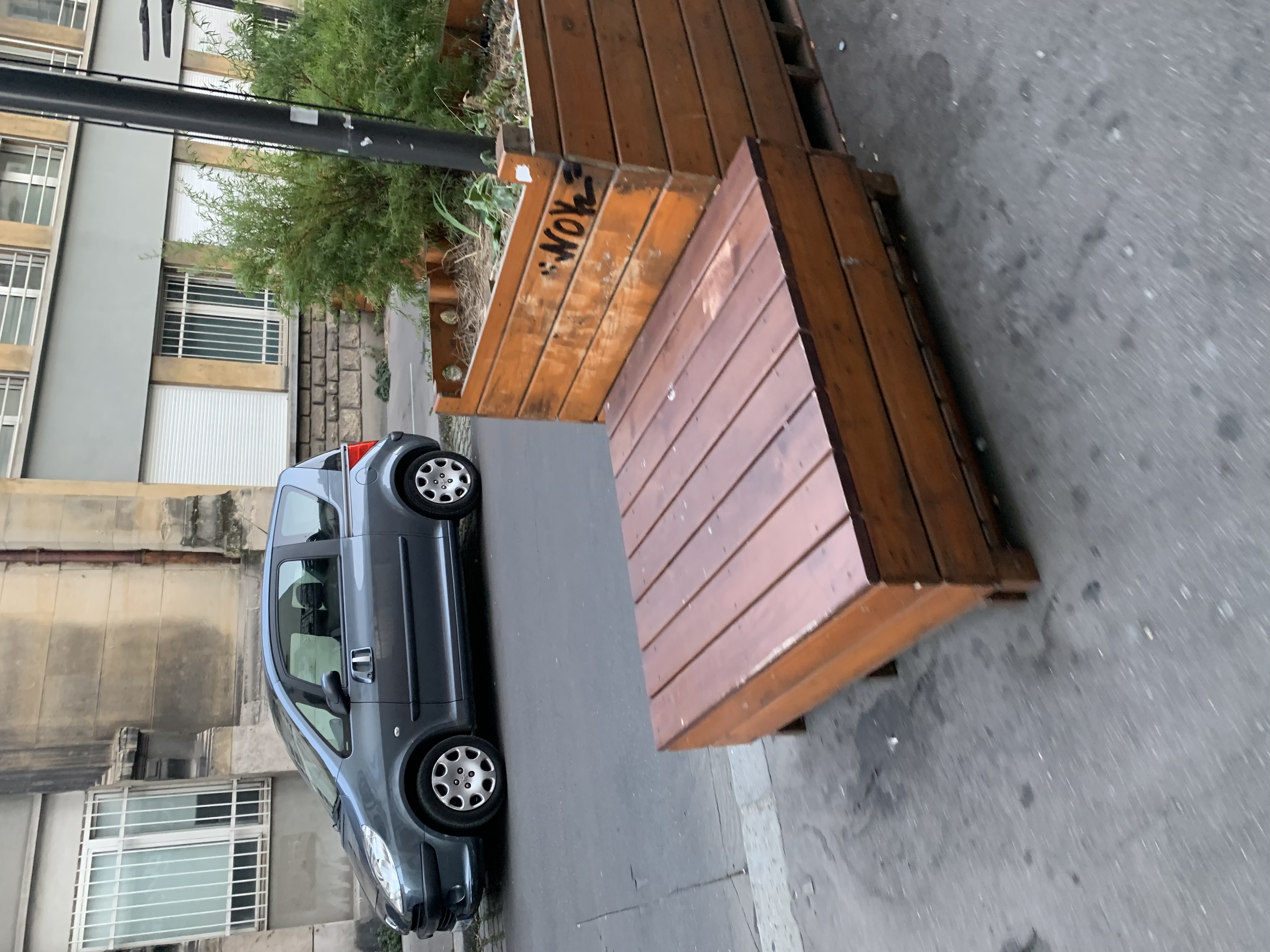 Rue de Cîteaux Spot — photo 1