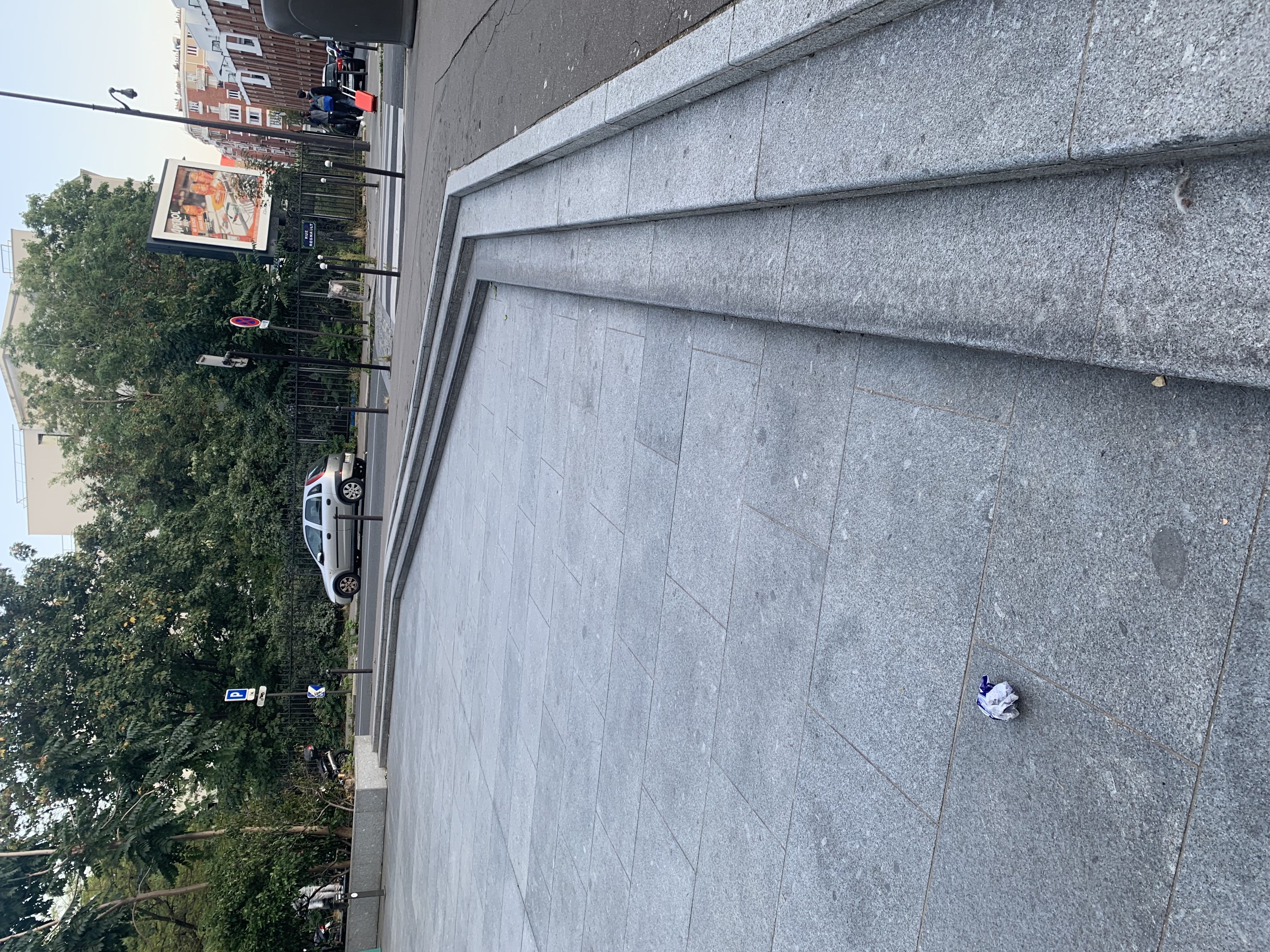 Rue Regnault Spot — photo 1