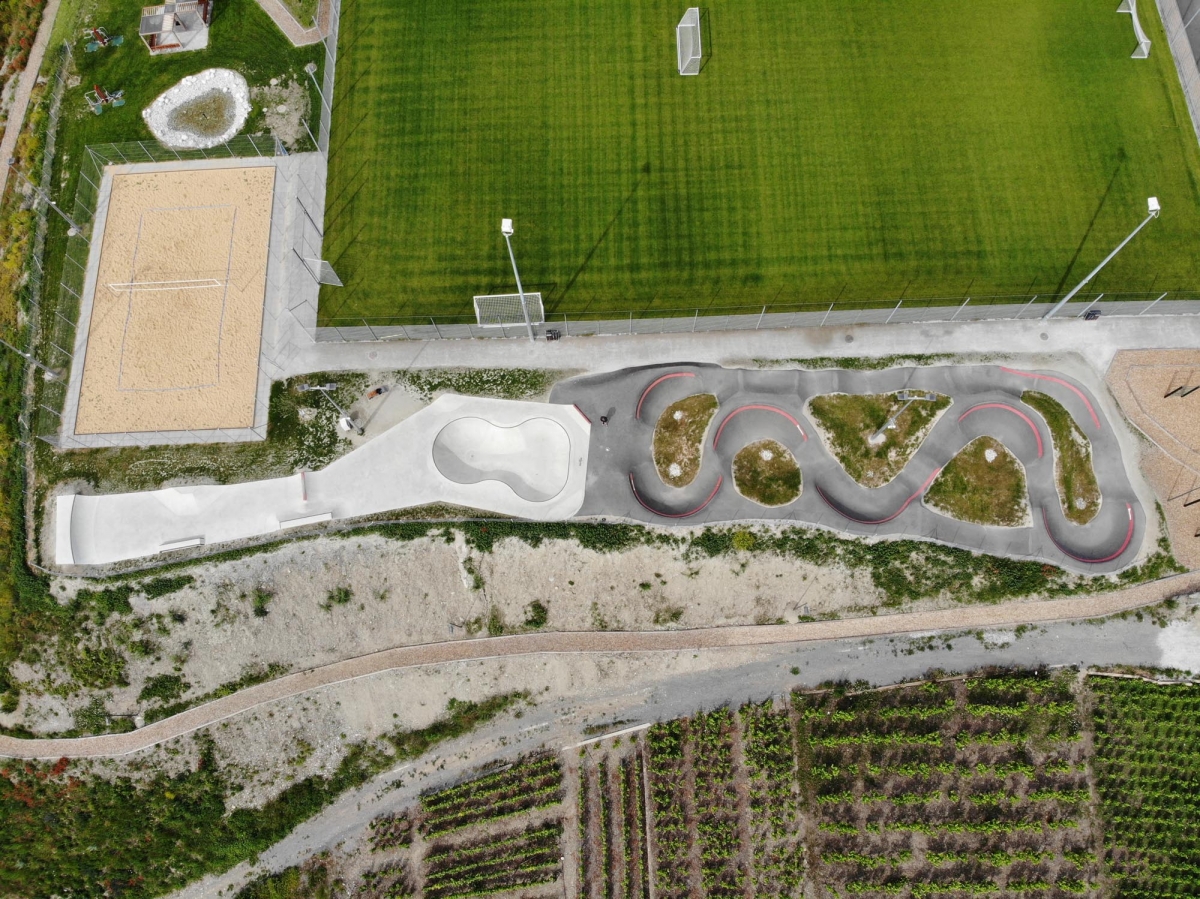 Savièse skatepark/pumptrack — photo 1