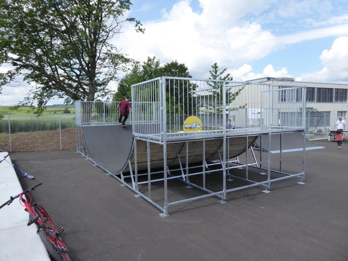 Skatepark Niederhasli — photo 1