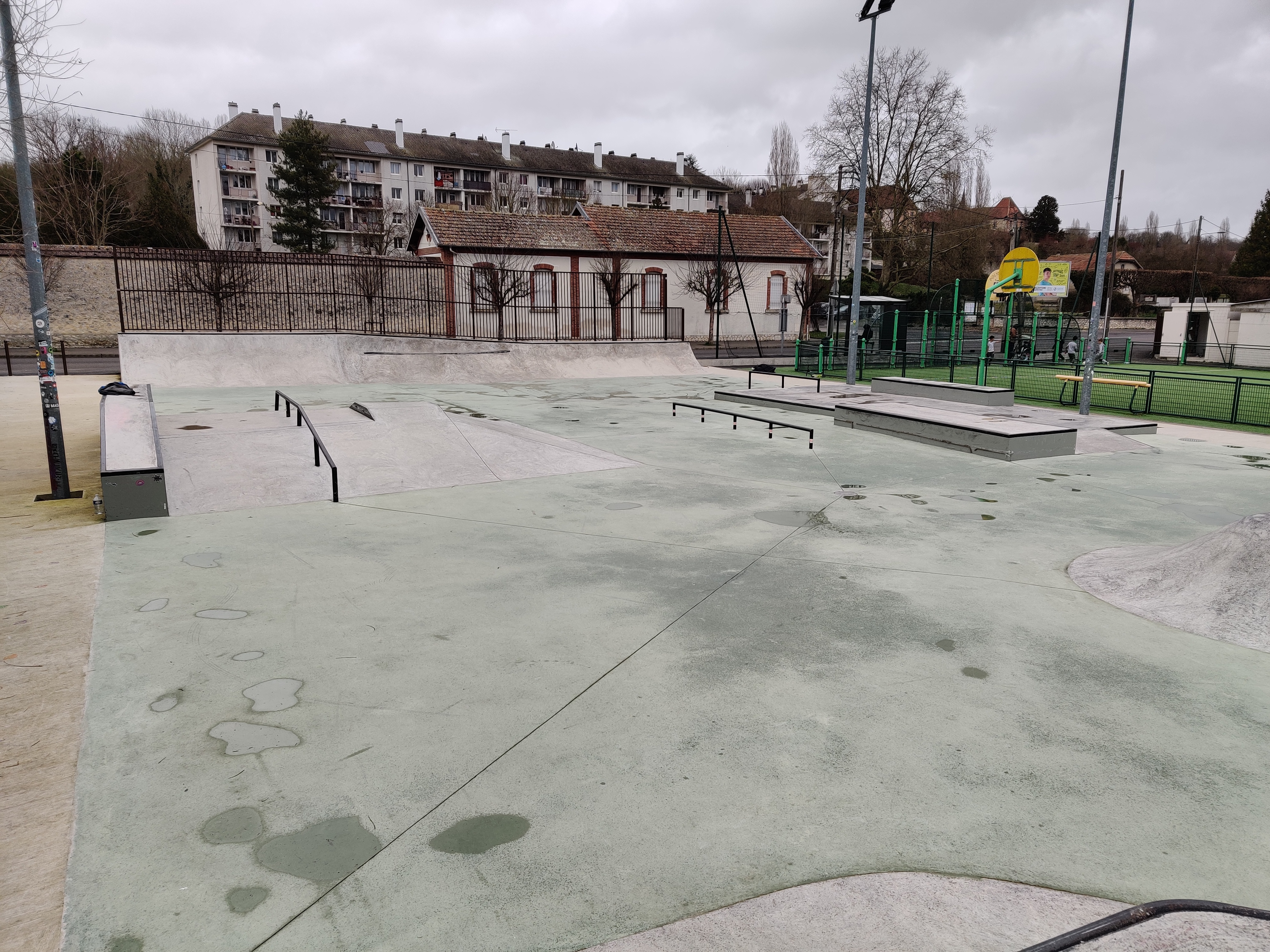 Provins skatepark — photo 1