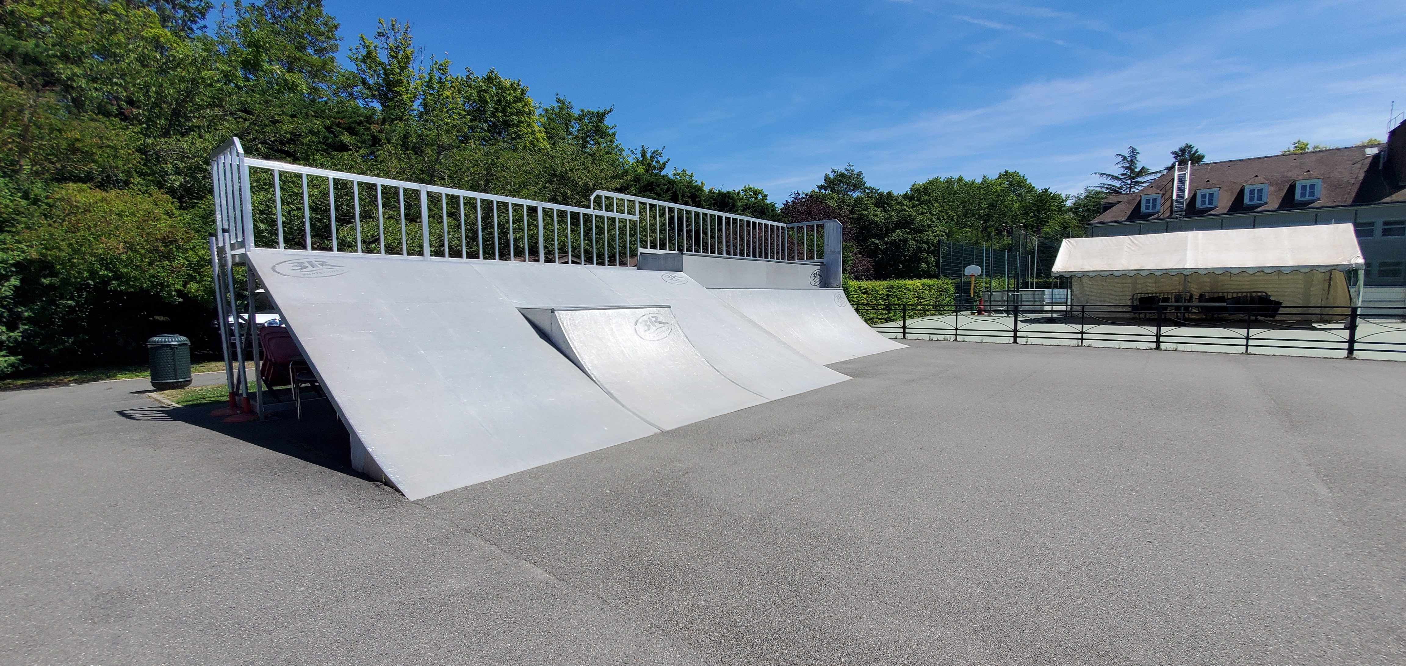 Puteaux skatepark — photo 1
