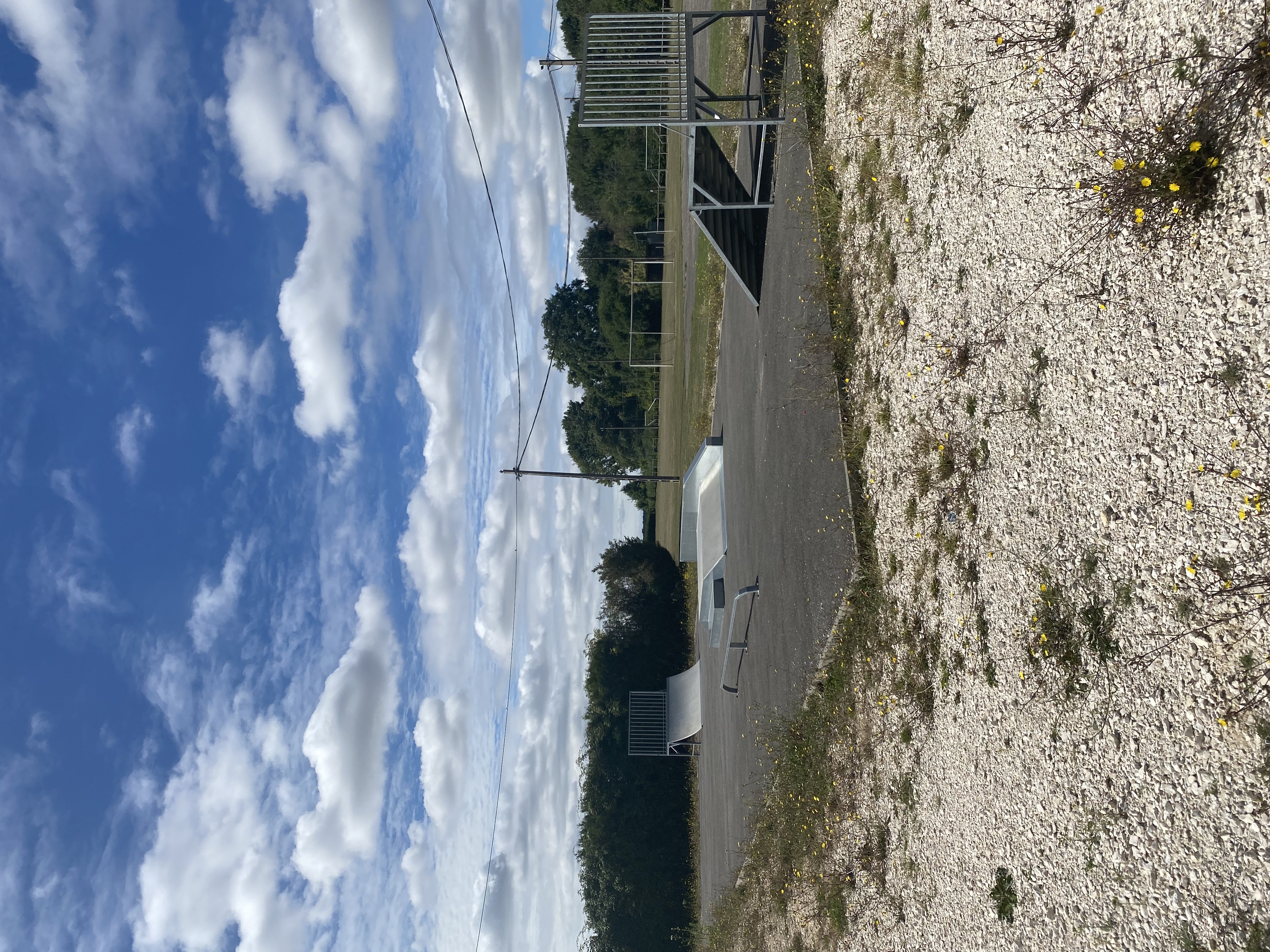Jouy-le-Châtel skatepark — photo 1