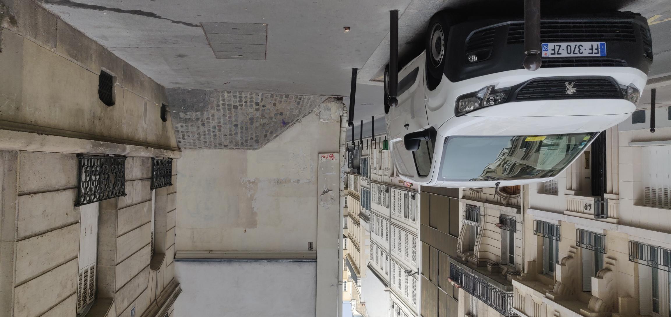 Rue Boursault Spot — photo 1