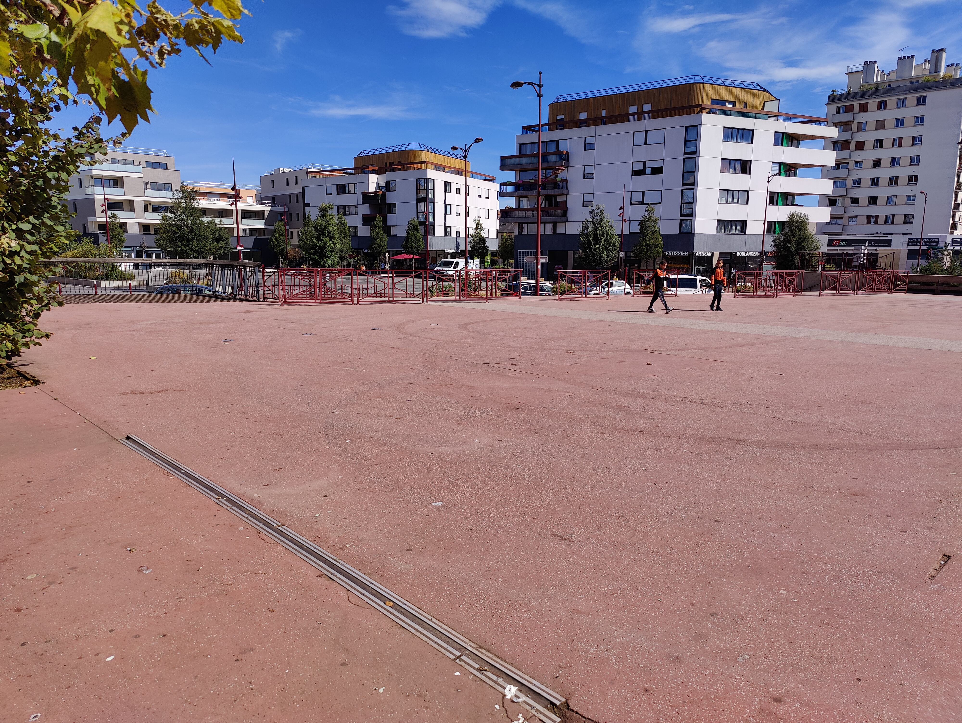Bondy skatepark — photo 1