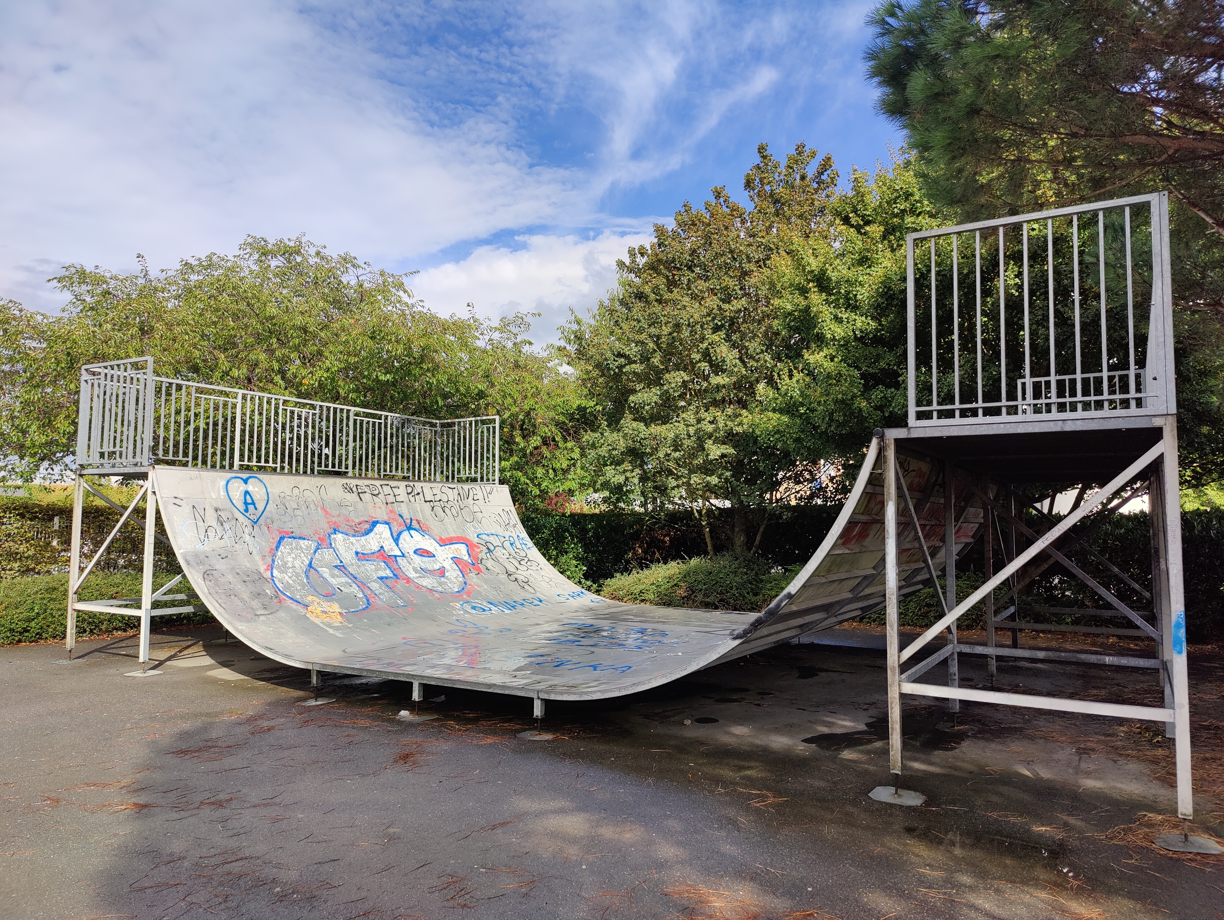 Louvres skatepark — photo 1