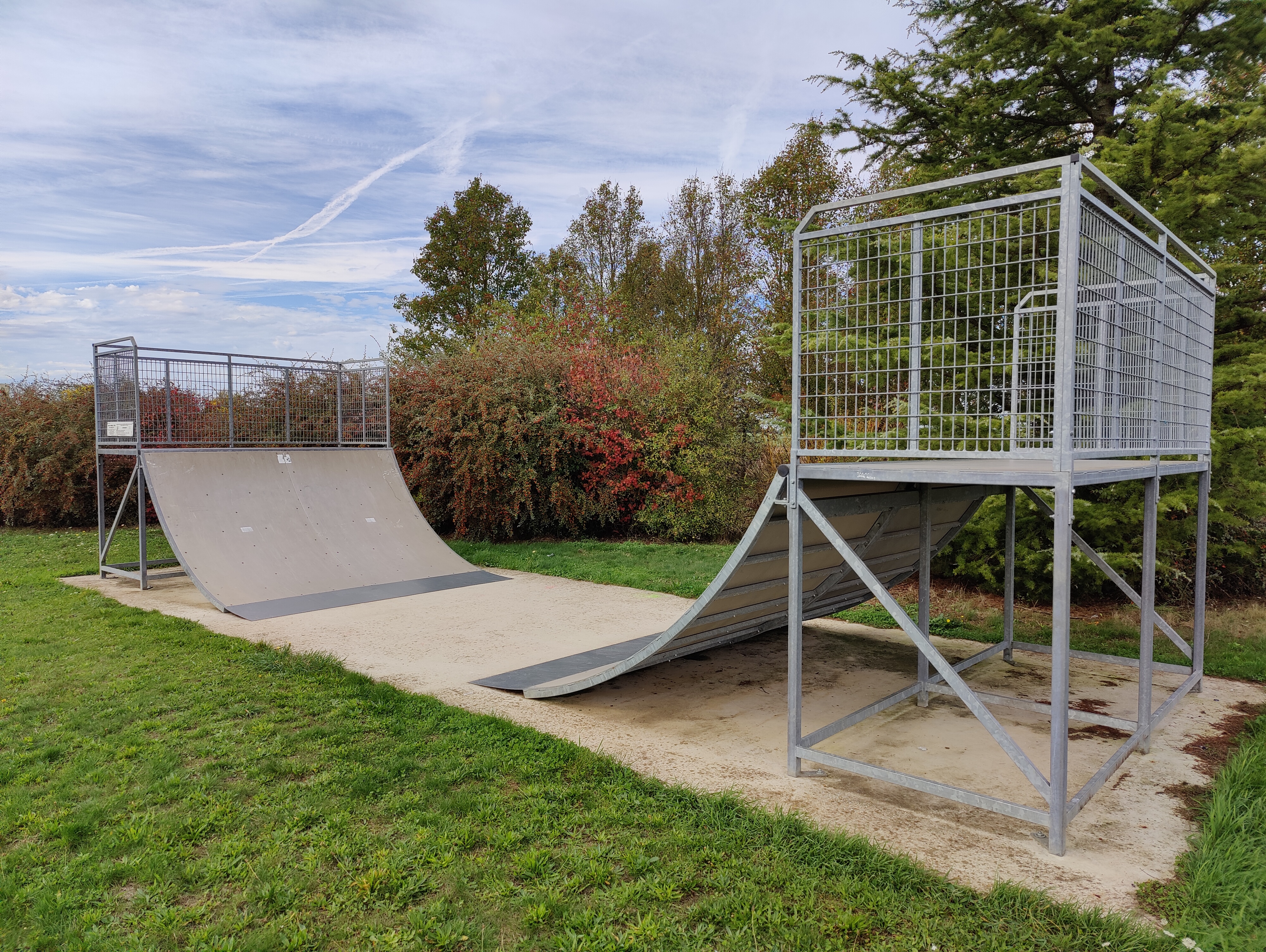 Verneuil-l'étang skatepark — photo 1