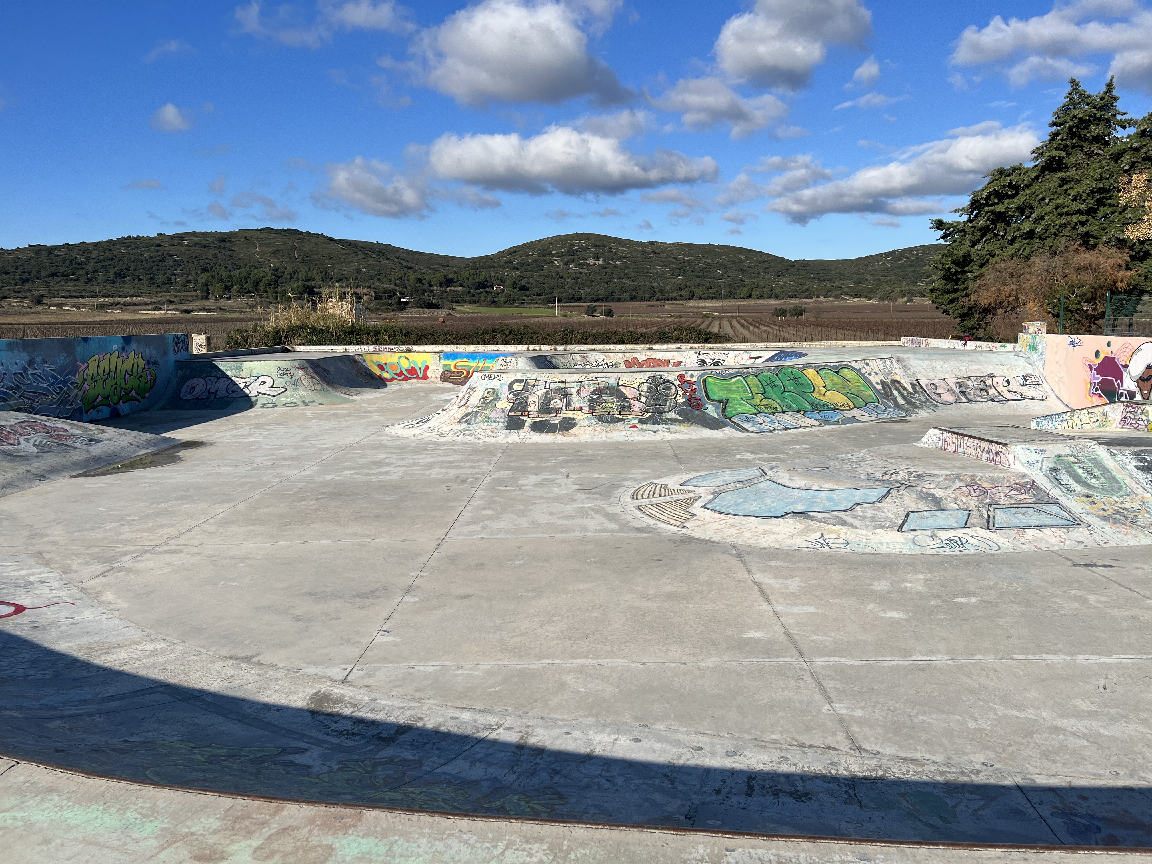Poussan skatepark — photo 1