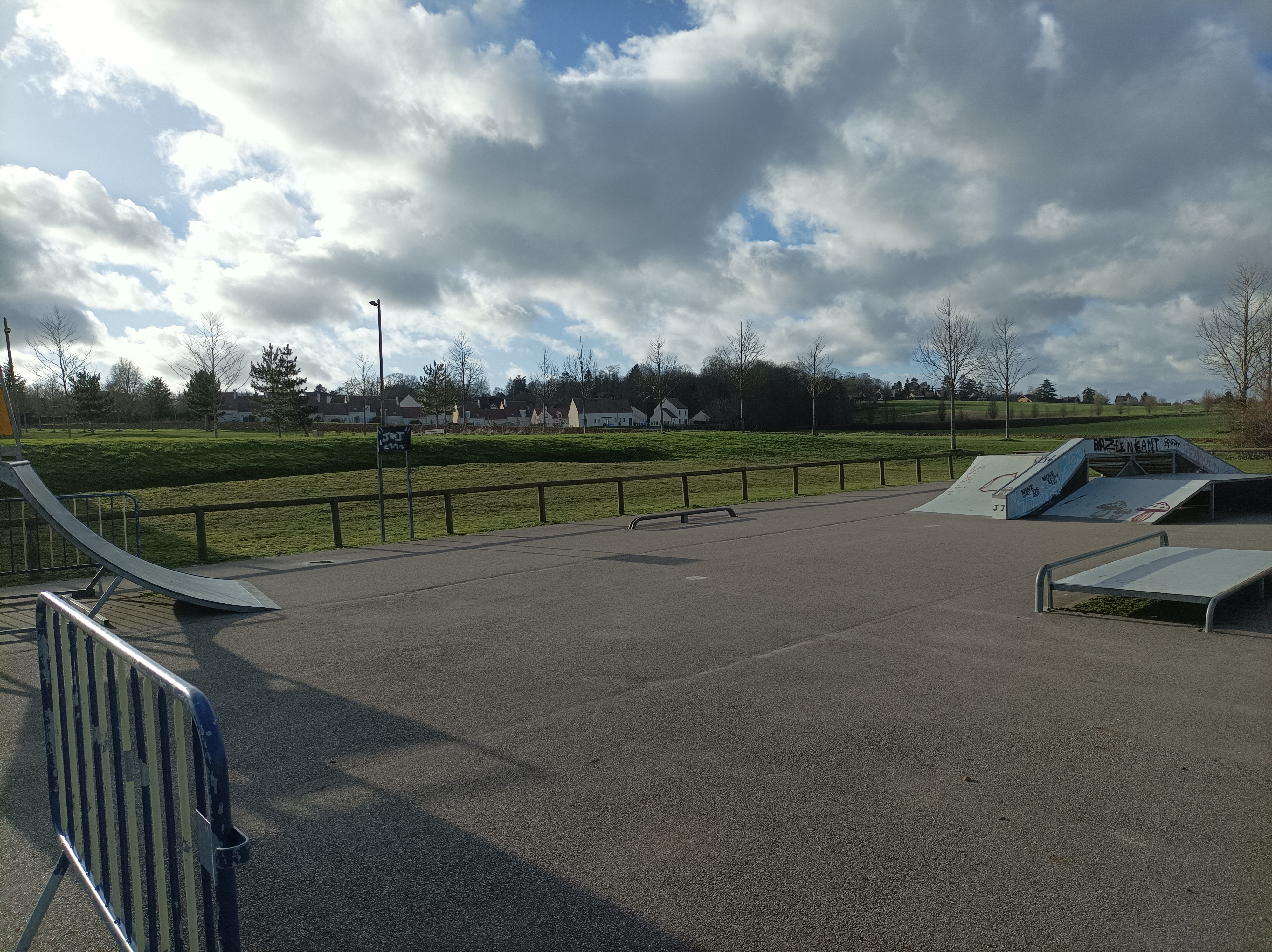 Thoiry skatepark — photo 1