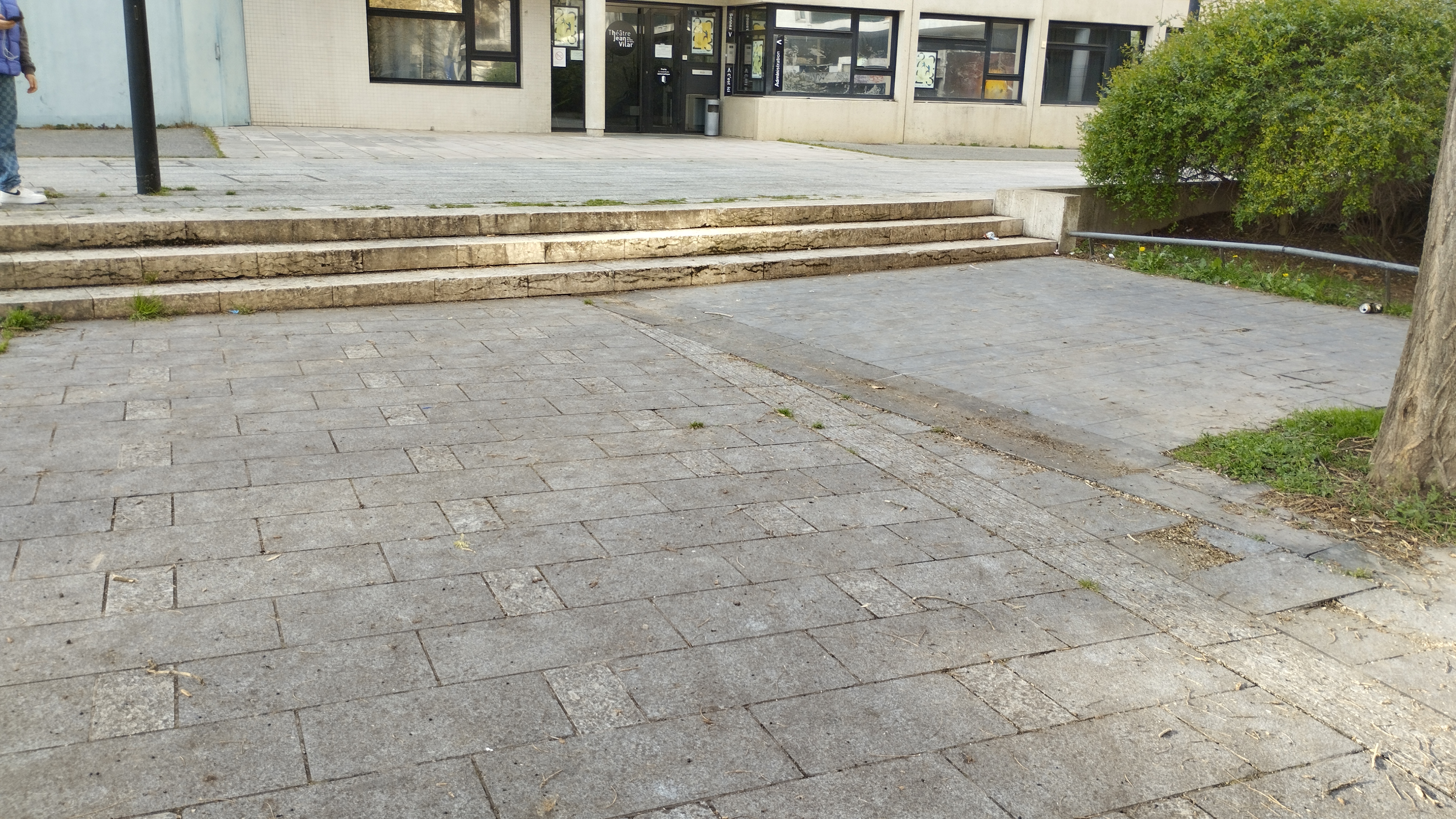 Plaza jean Vilar — photo 1