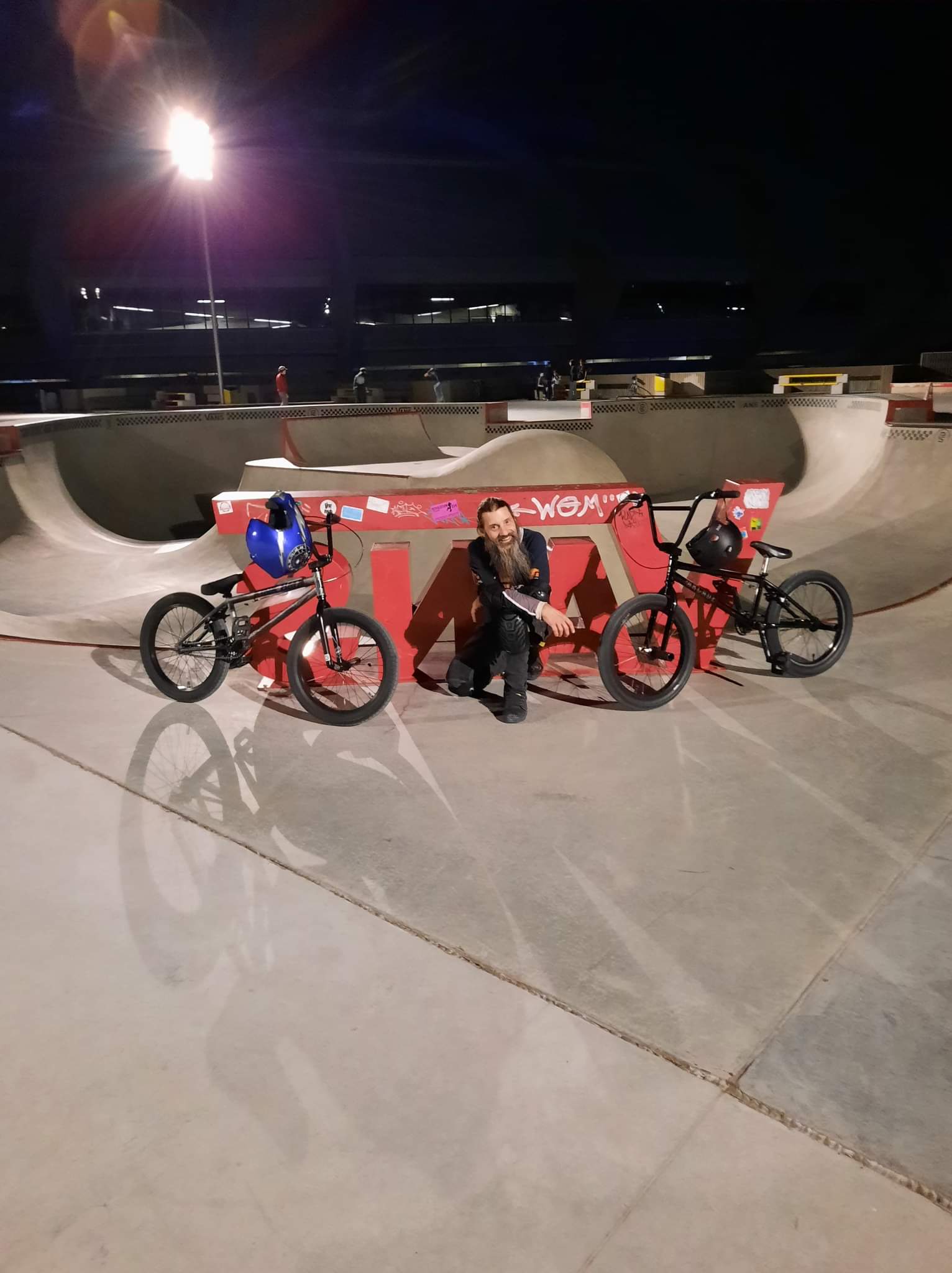 VANS skatepark — photo 1