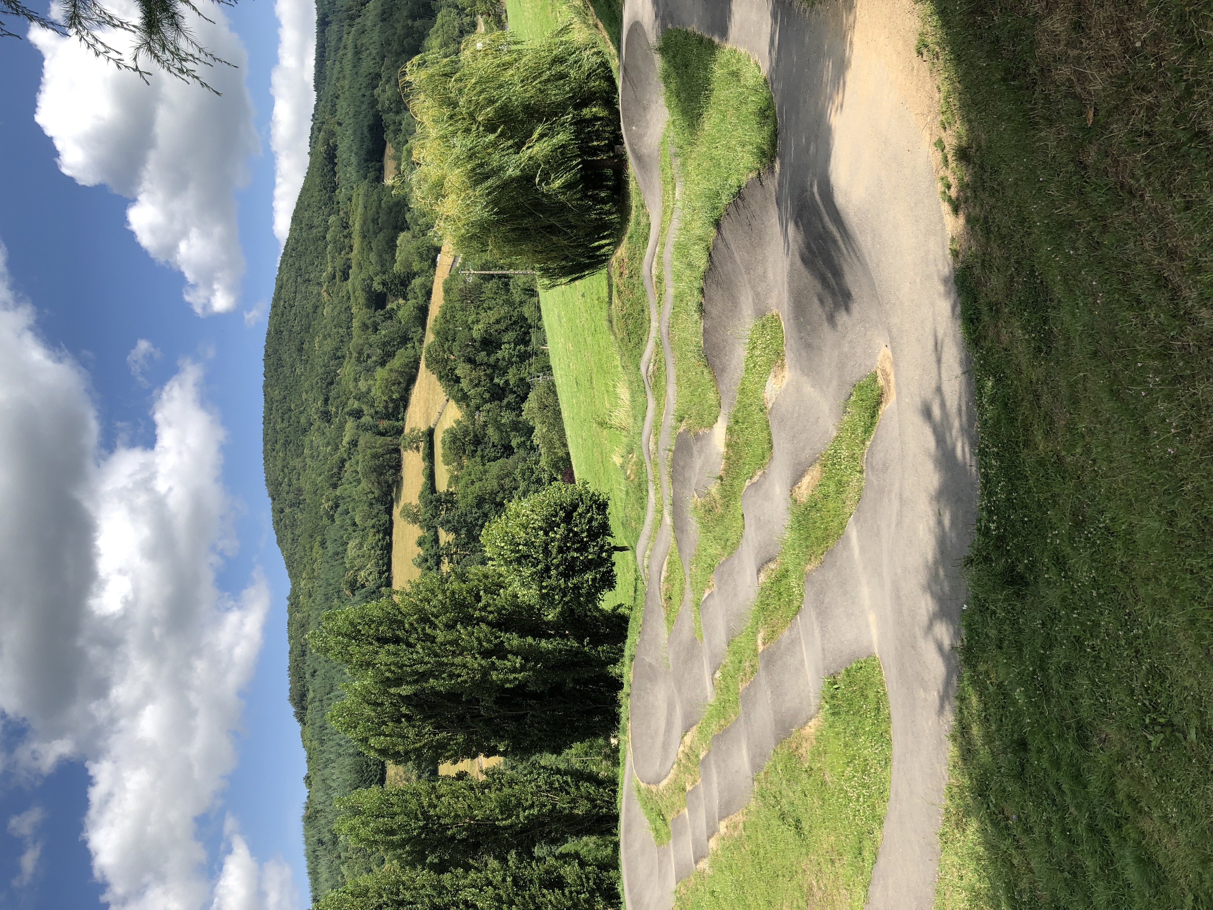 Pumptrack Saint-Didier-sur-Beaujeu — photo 1