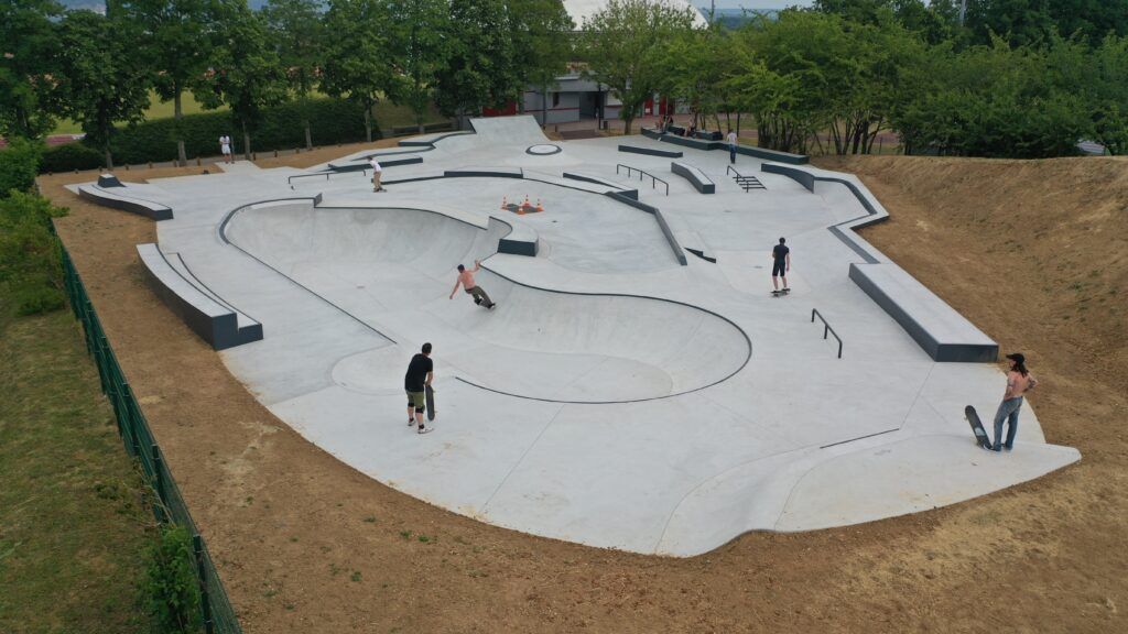 Val-de-Reuil Skatepark — photo 1
