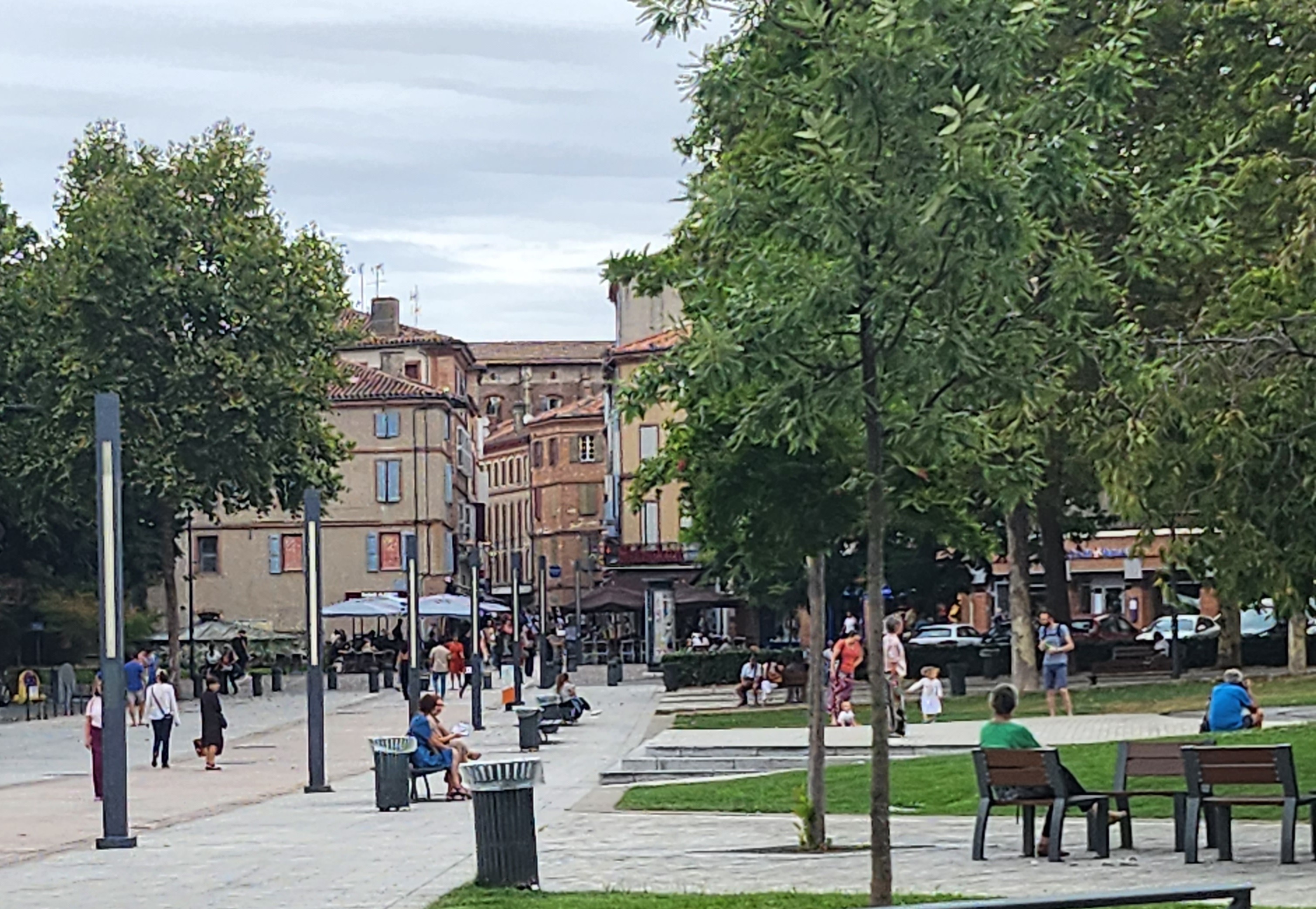 Stairs and curb Albi — photo 1