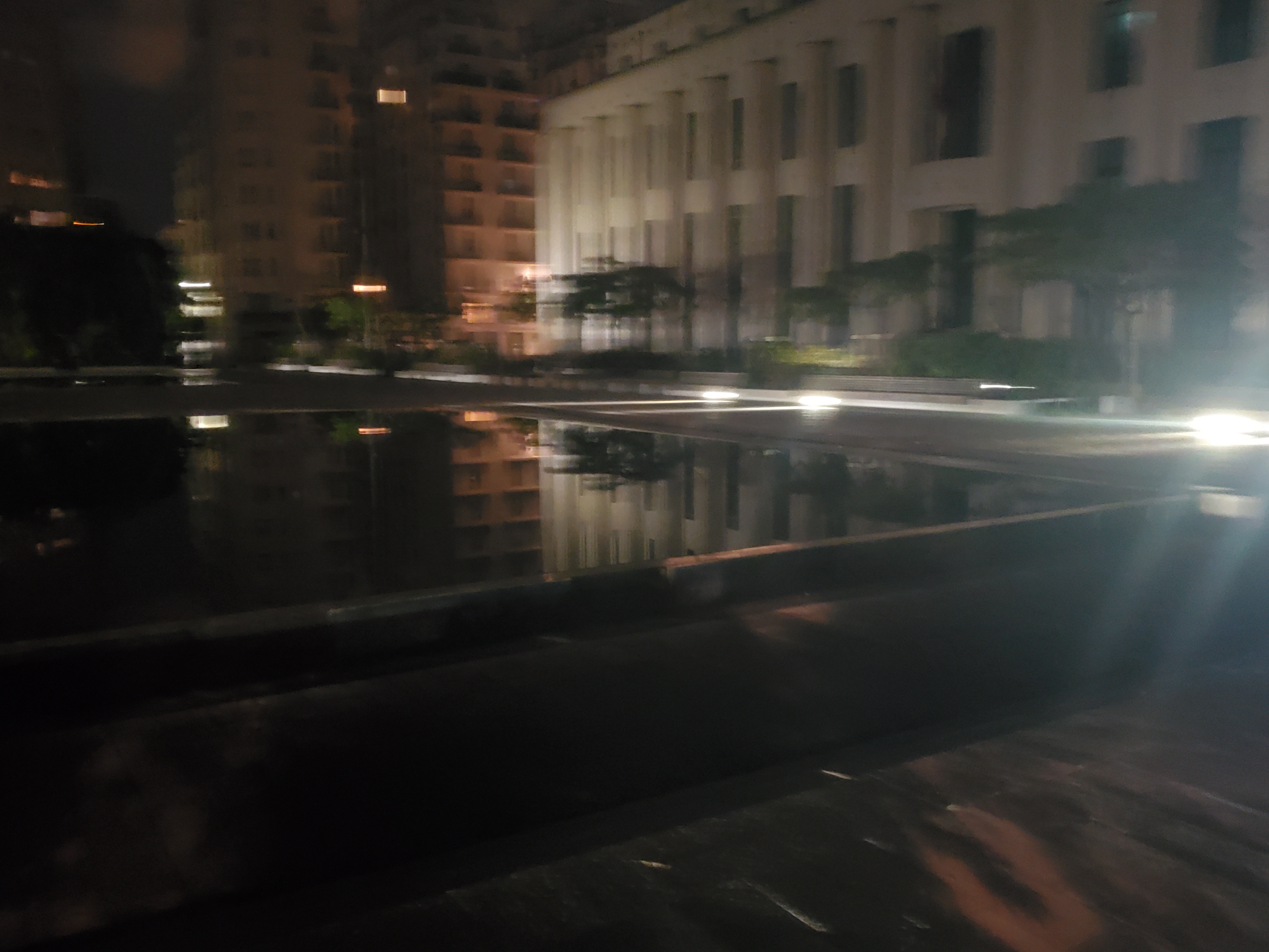 Curb gratteciel — photo 1