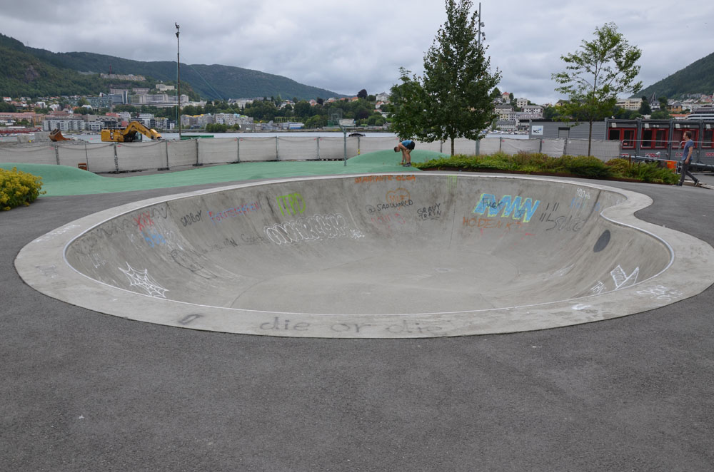 Amalie Skram skule skatepark — photo 1