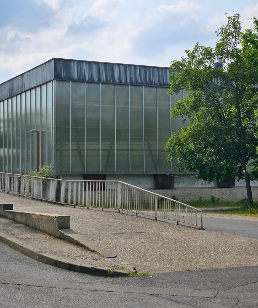 Up rail — photo 1