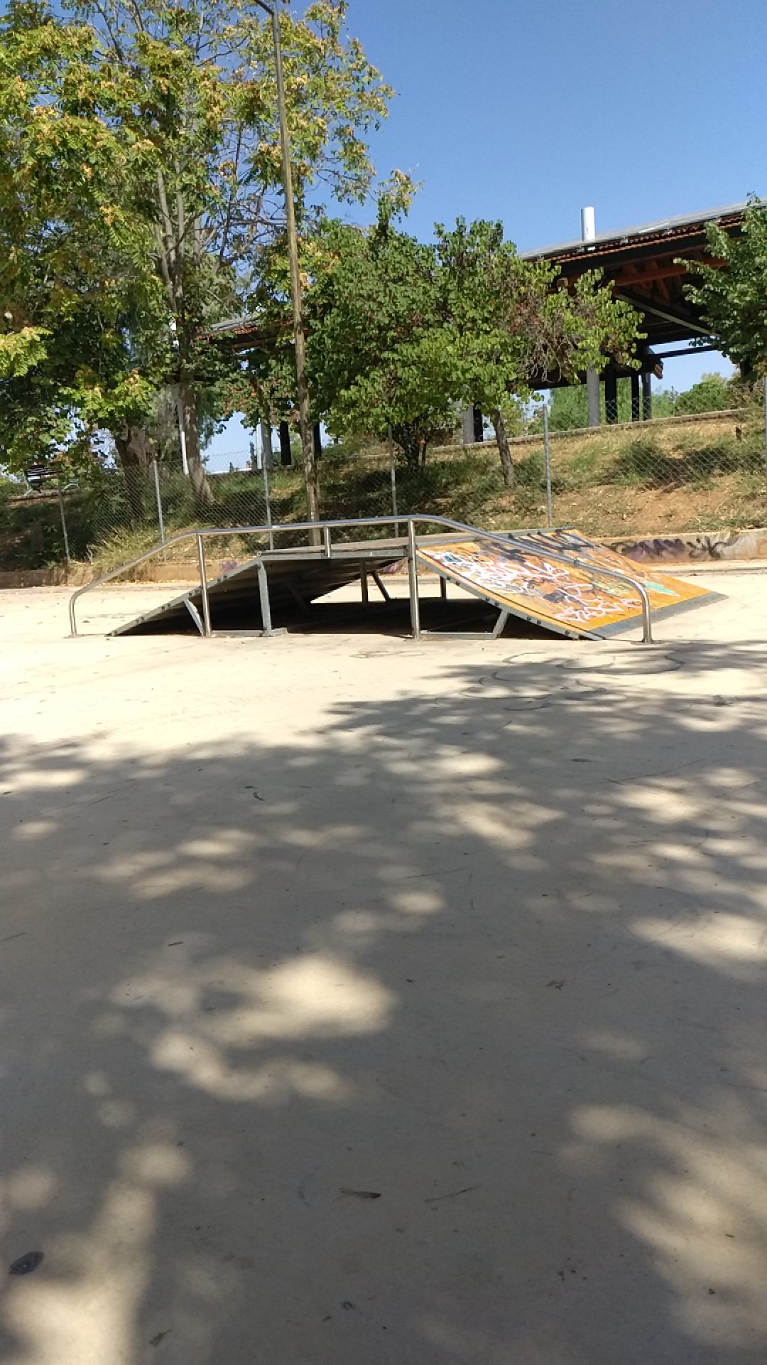 Zografou Skatepark (Goudi) — photo 1