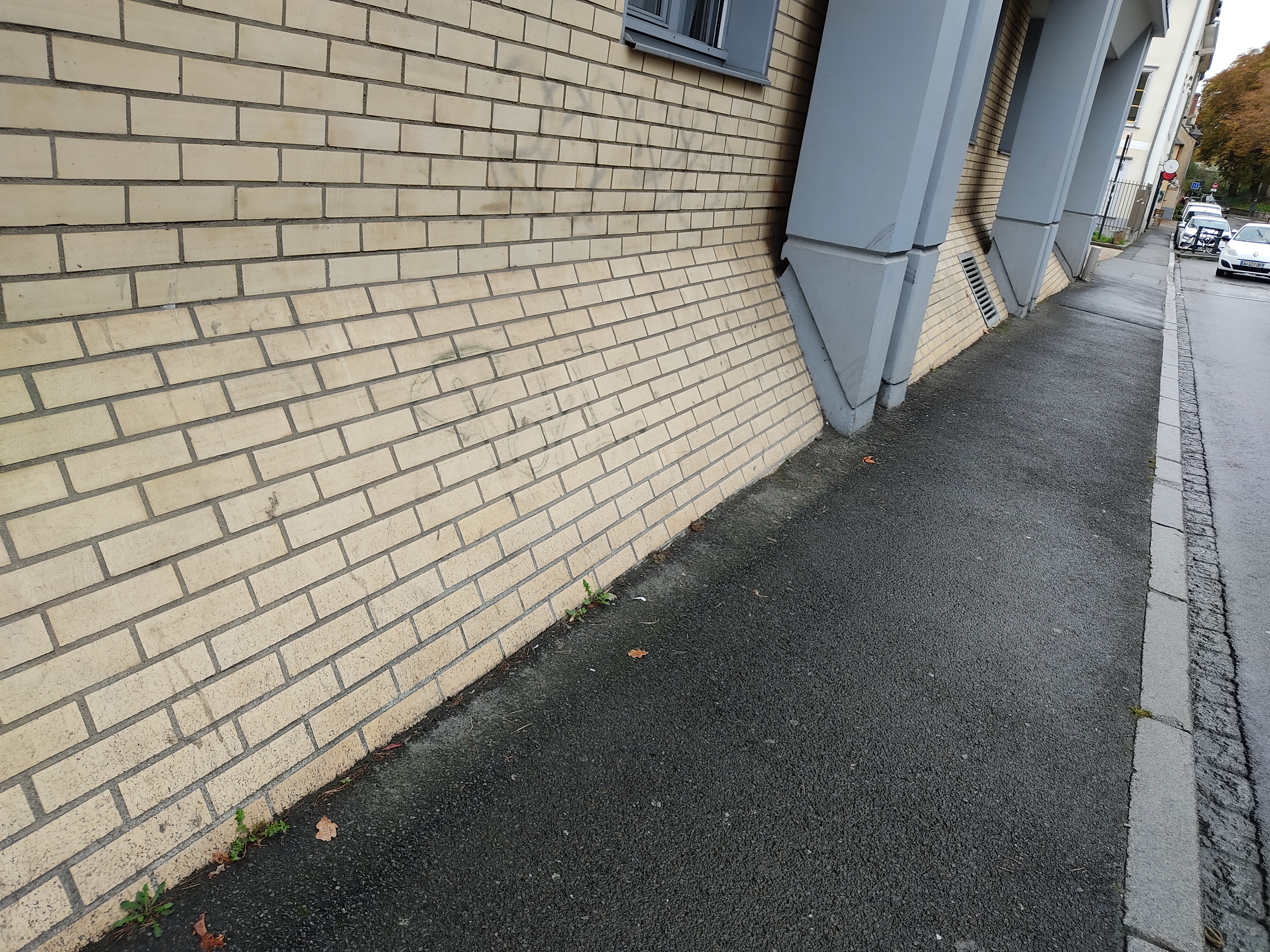 Wall rue de Dinan — photo 1