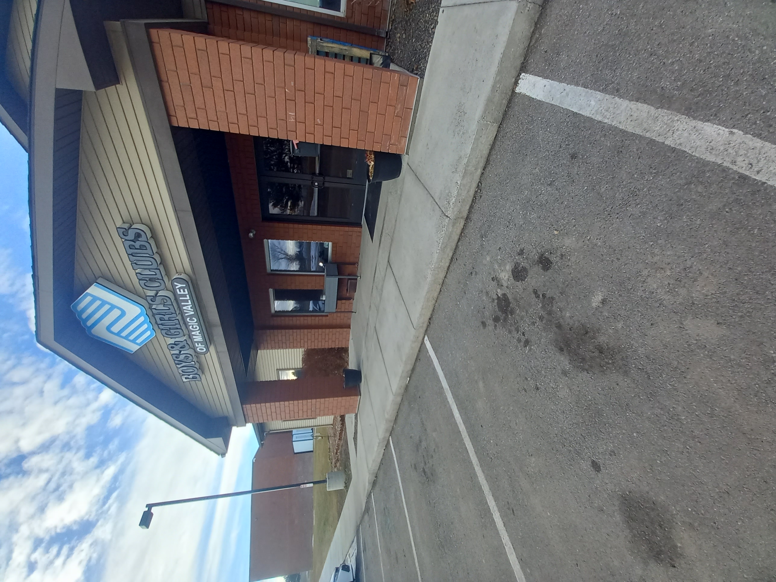 Boys and Girls Club Ledge — photo 1