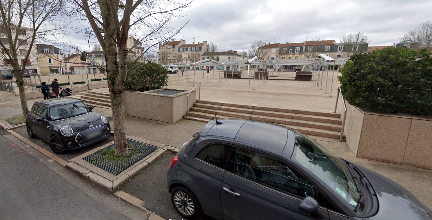 Place du marché Vesinet — photo 1
