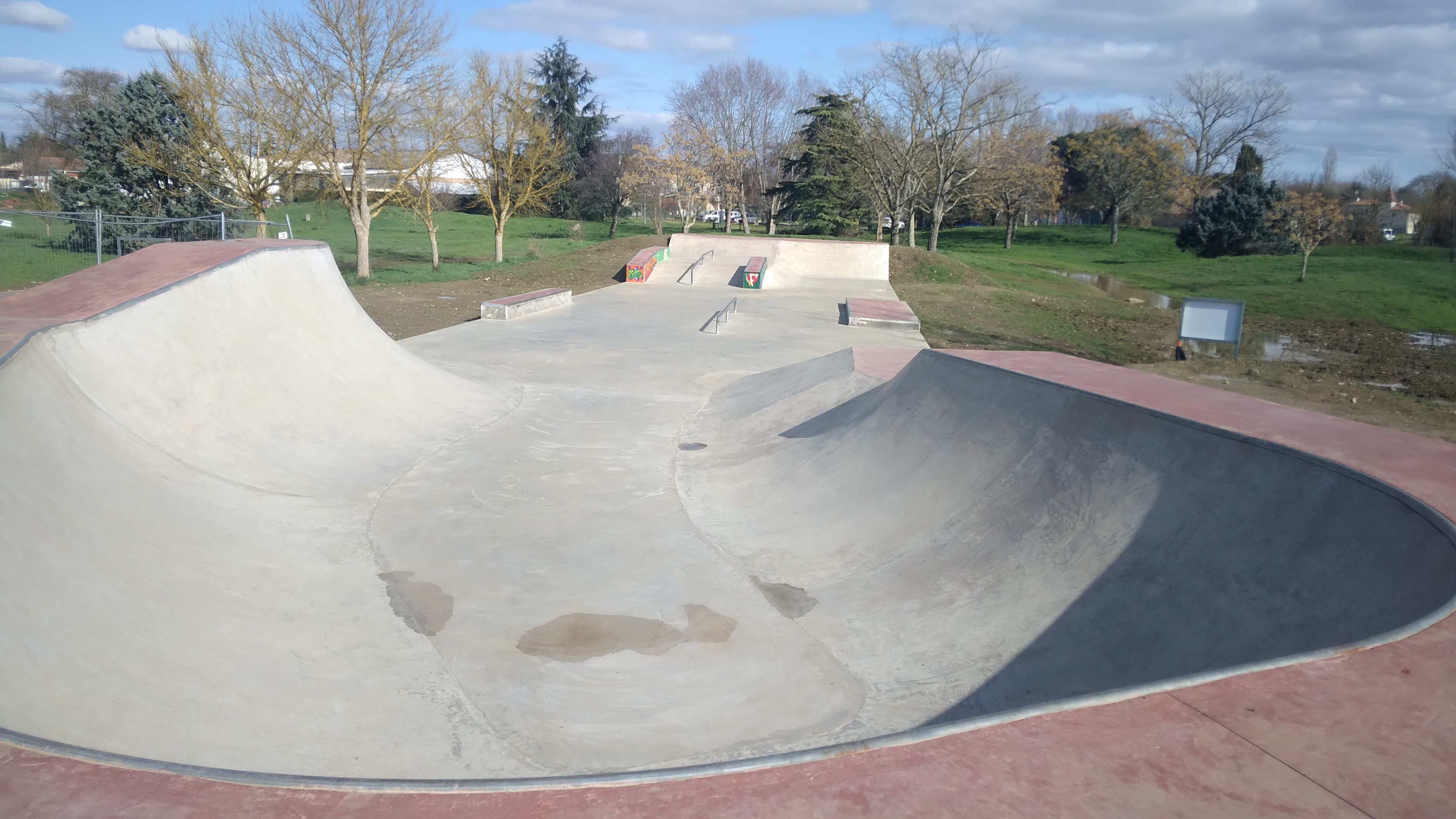 Skatepark frouzins — photo 1