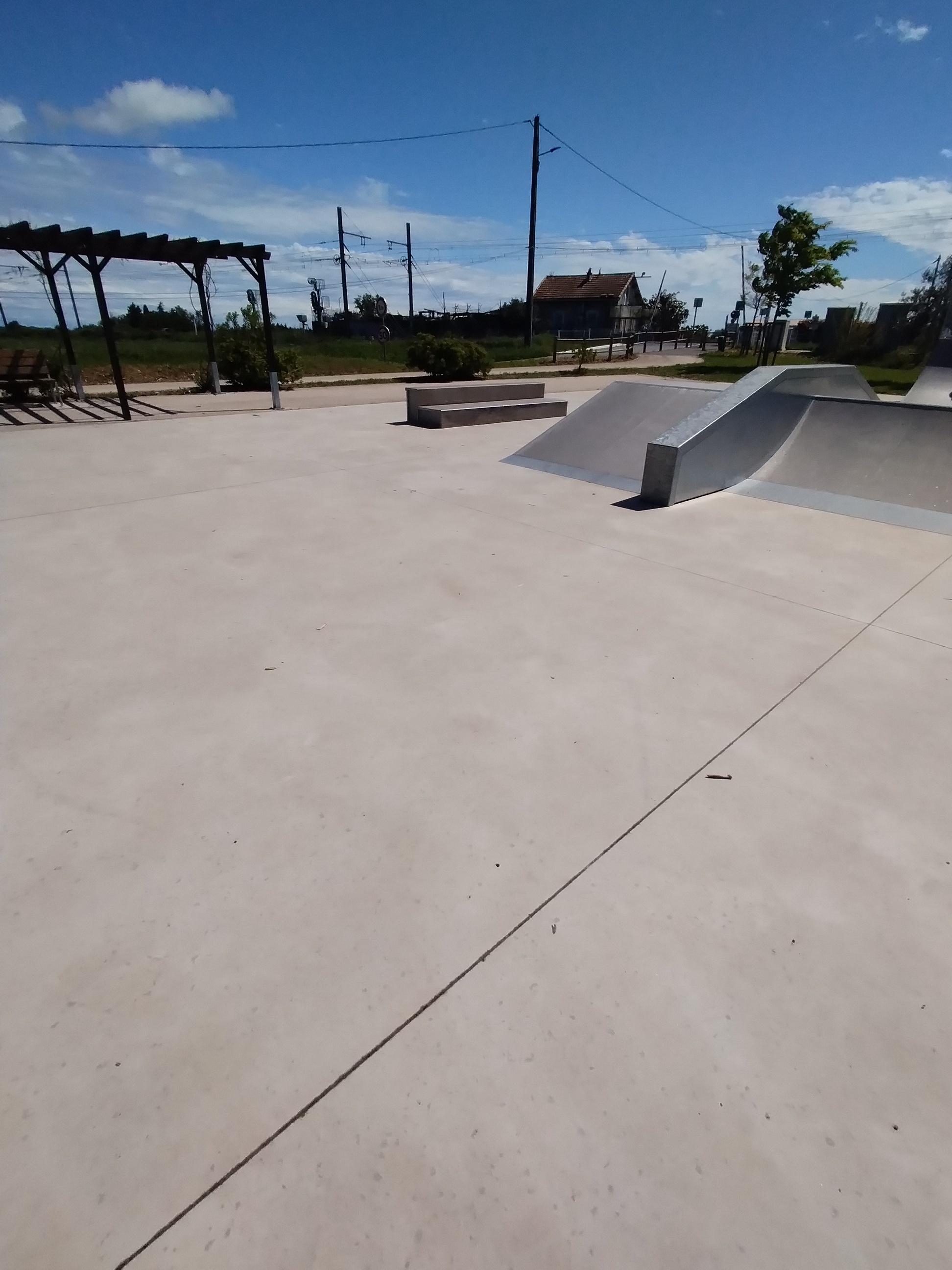 Skatepark et pumptrack — photo 1