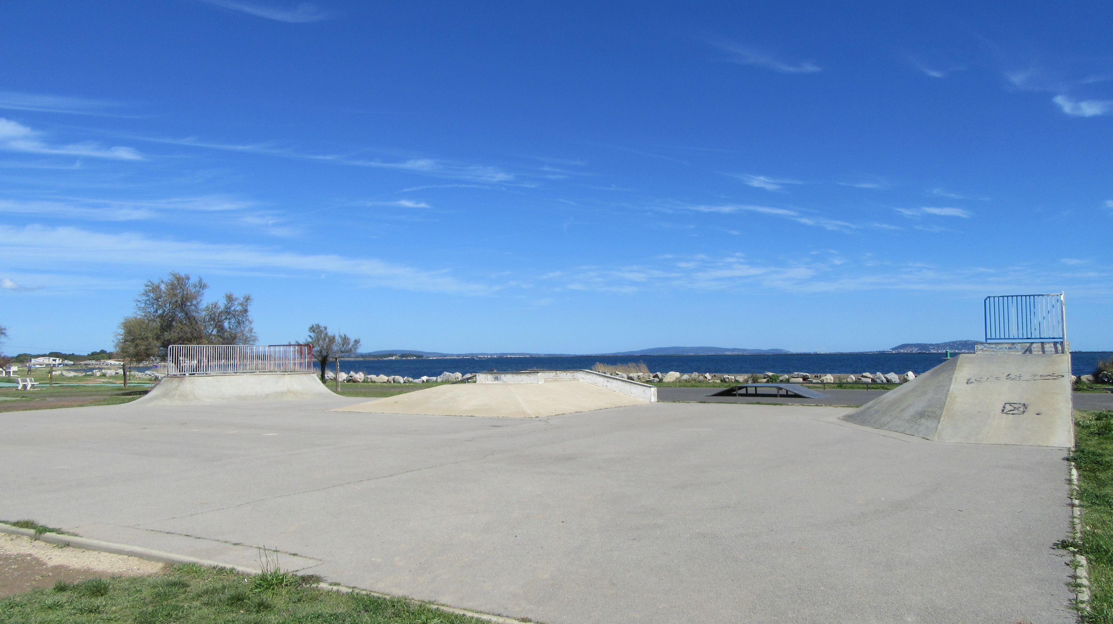 Marseillan skatepark — photo 1