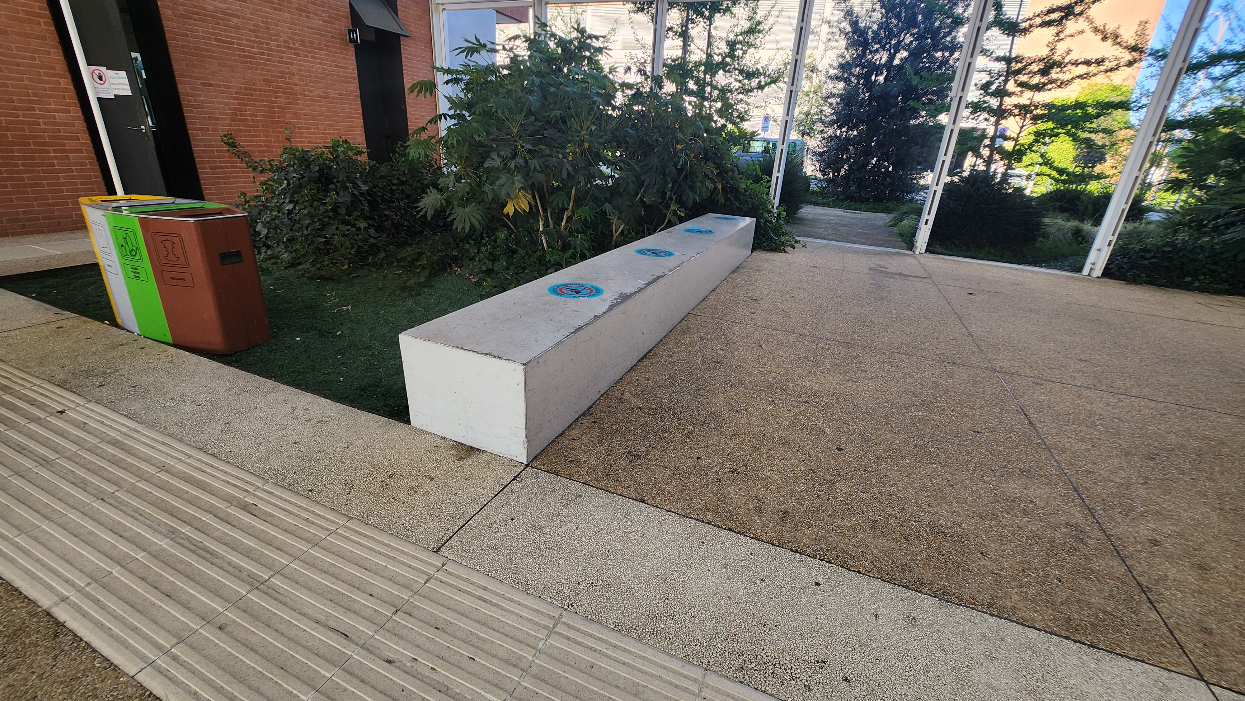 Spot aeroport — photo 1