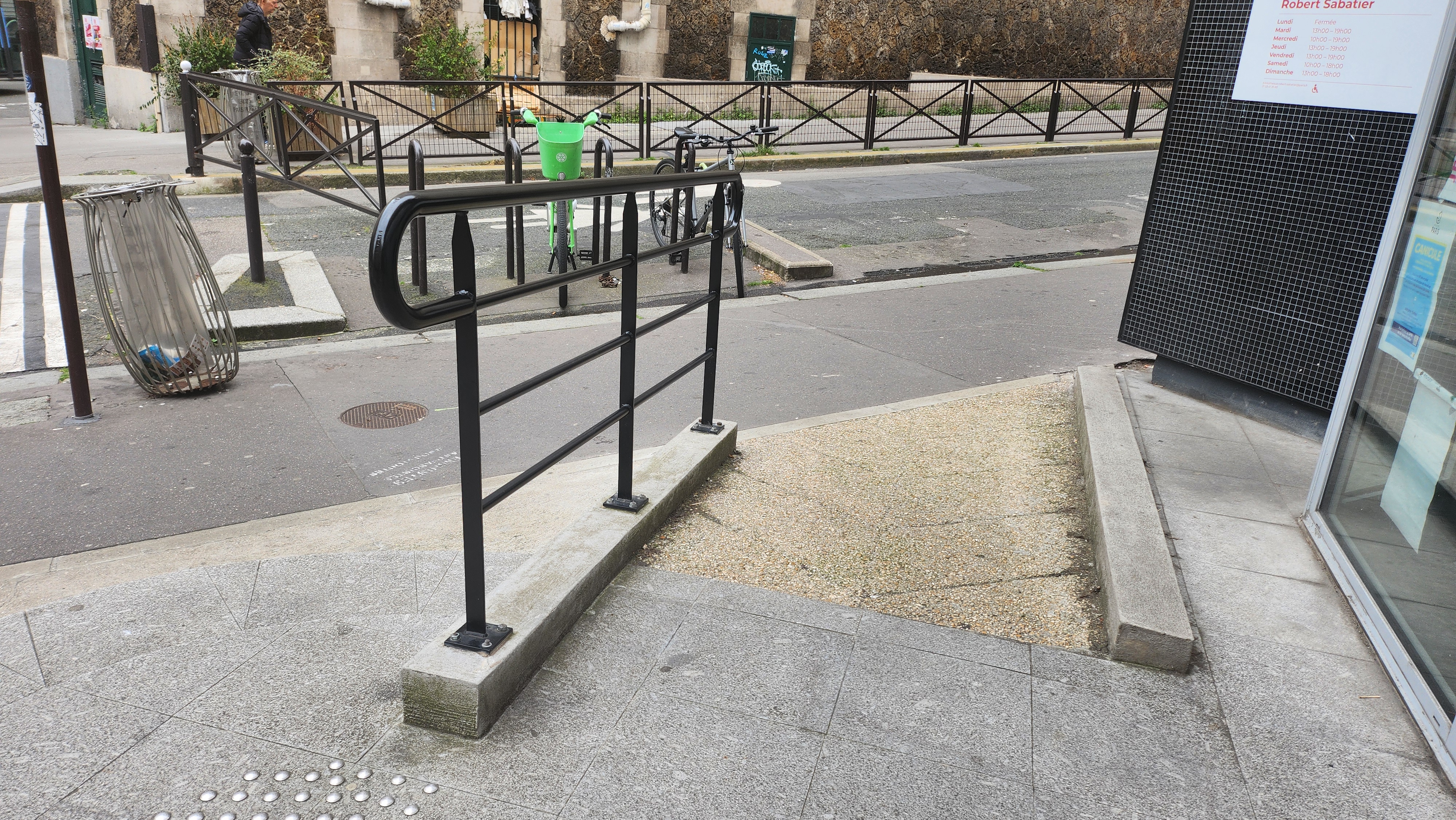 Handrail Bibliothèque Sabatier — photo 1