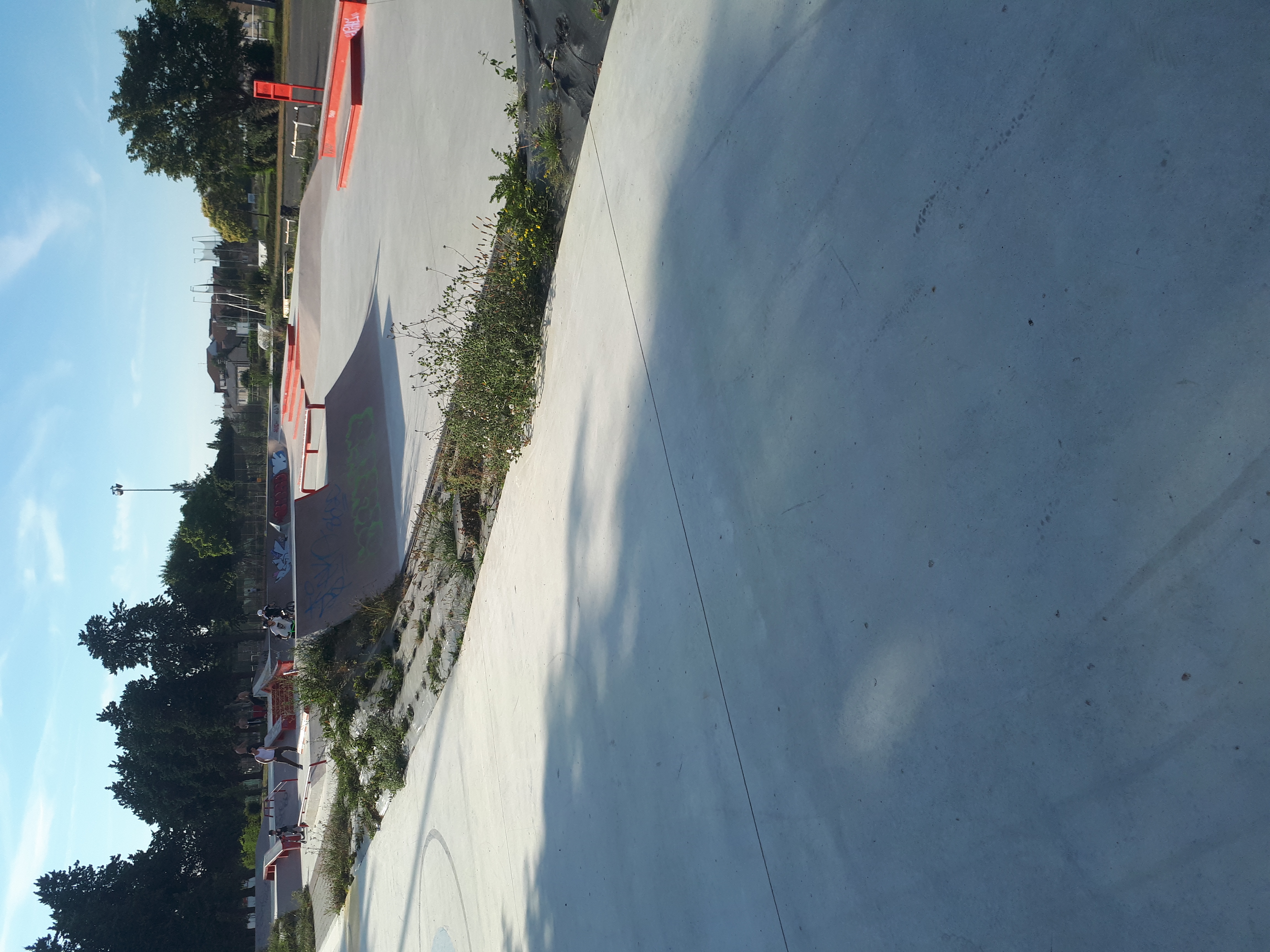 Skatepark bowl Poitiers — photo 1