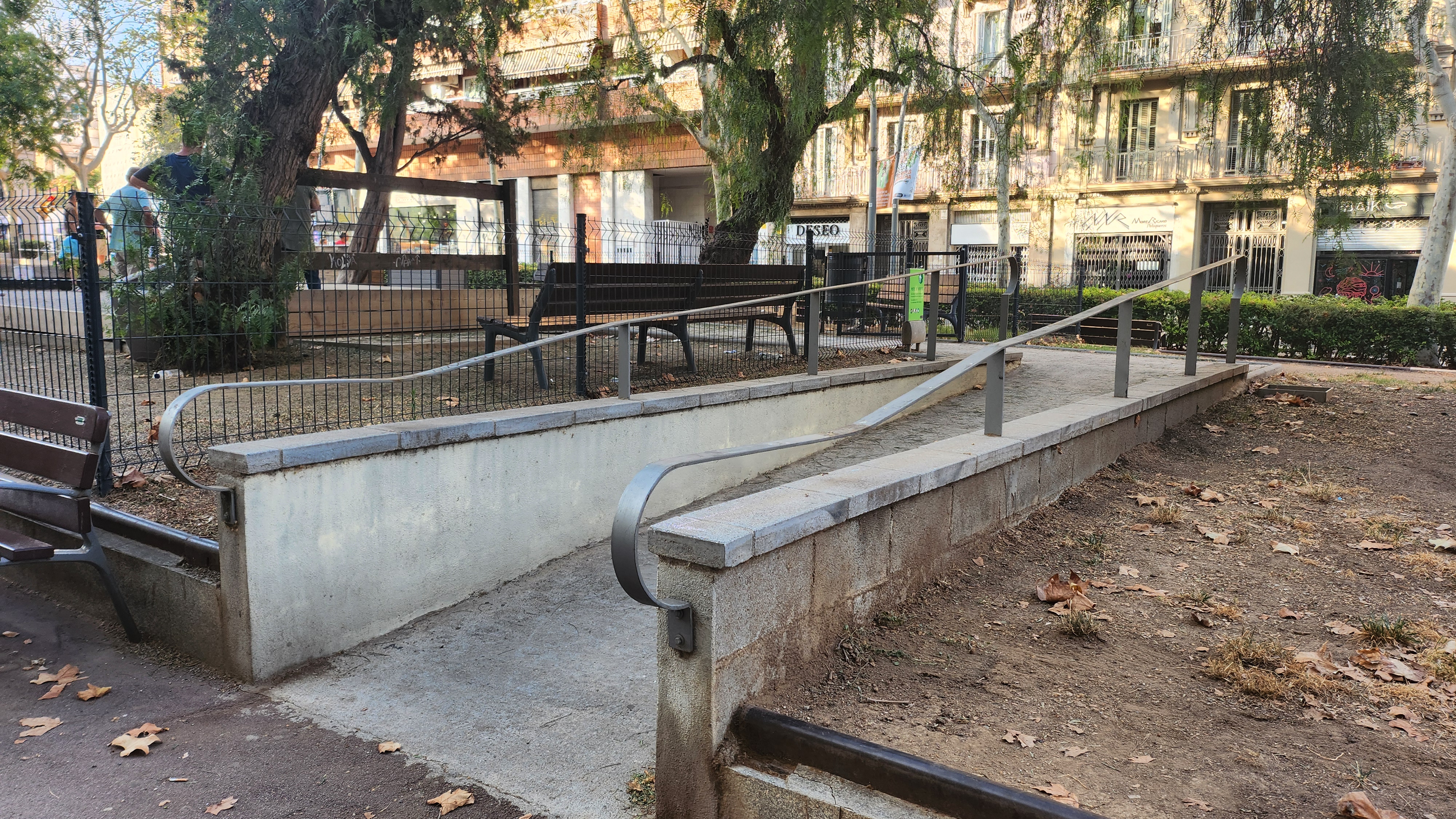 Handrail Passeig De Sant Joan — photo 1