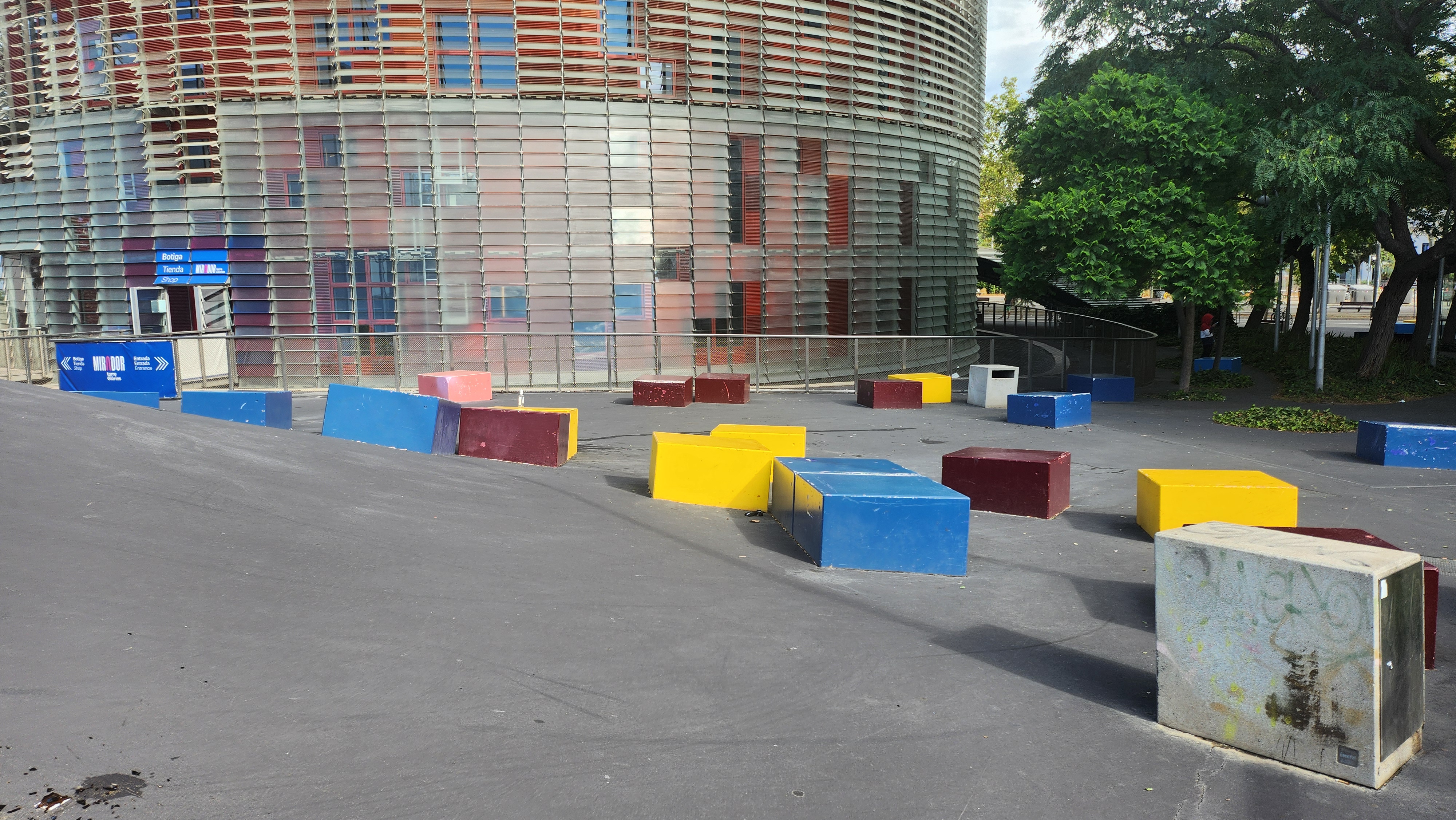 Fun colored spots — photo 1
