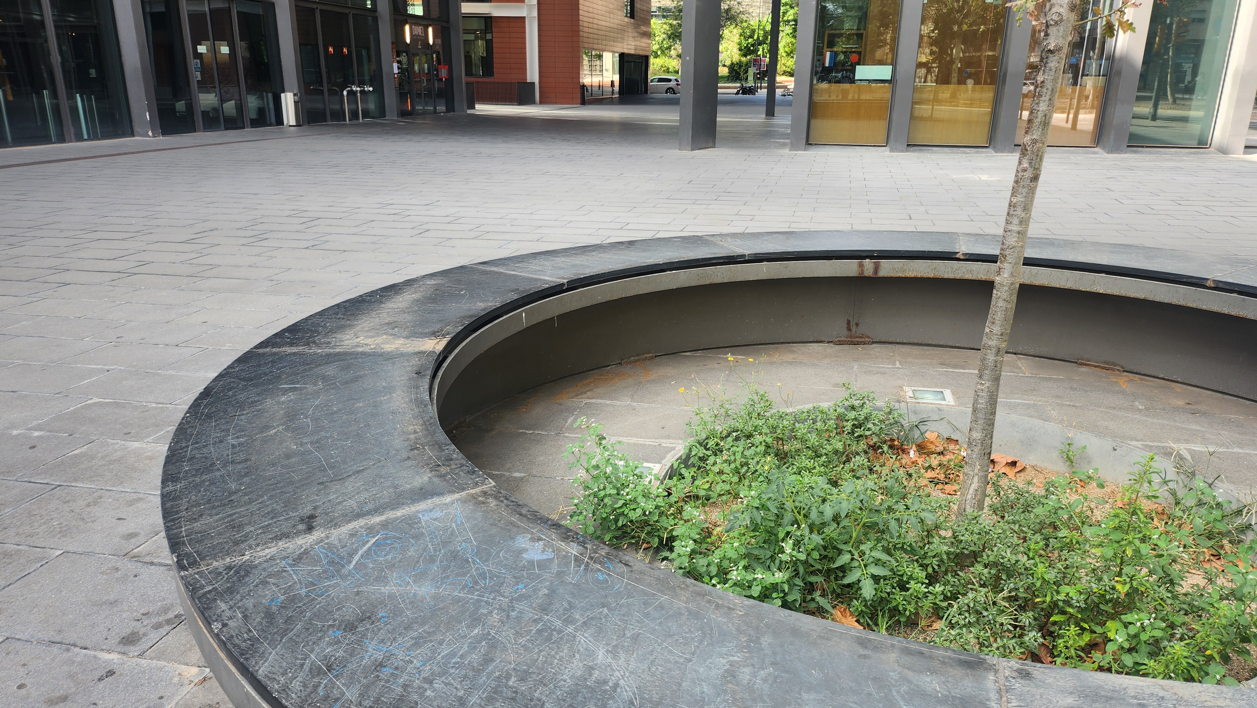 Circle curbs — photo 1