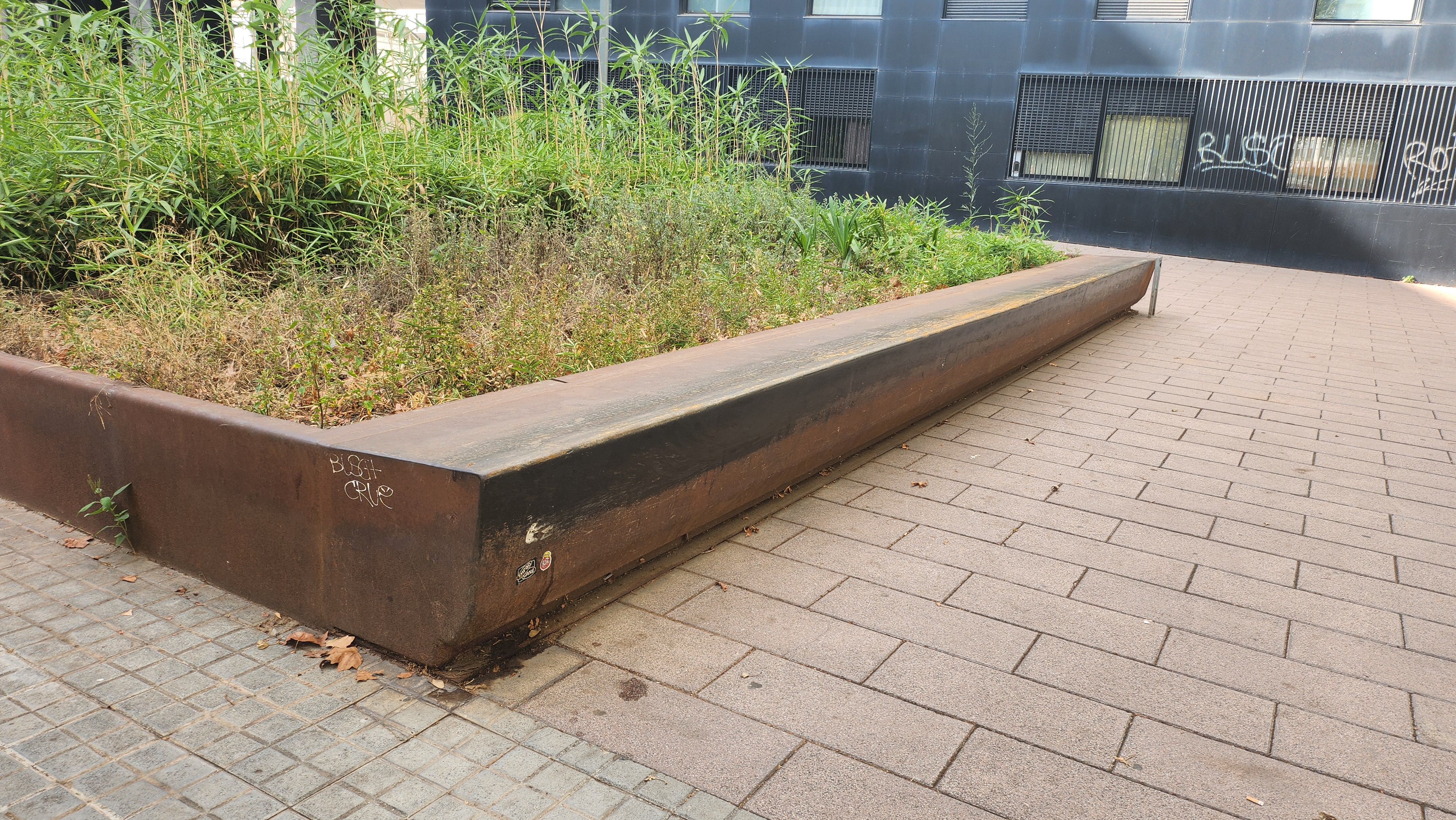 Perfect curb — photo 1