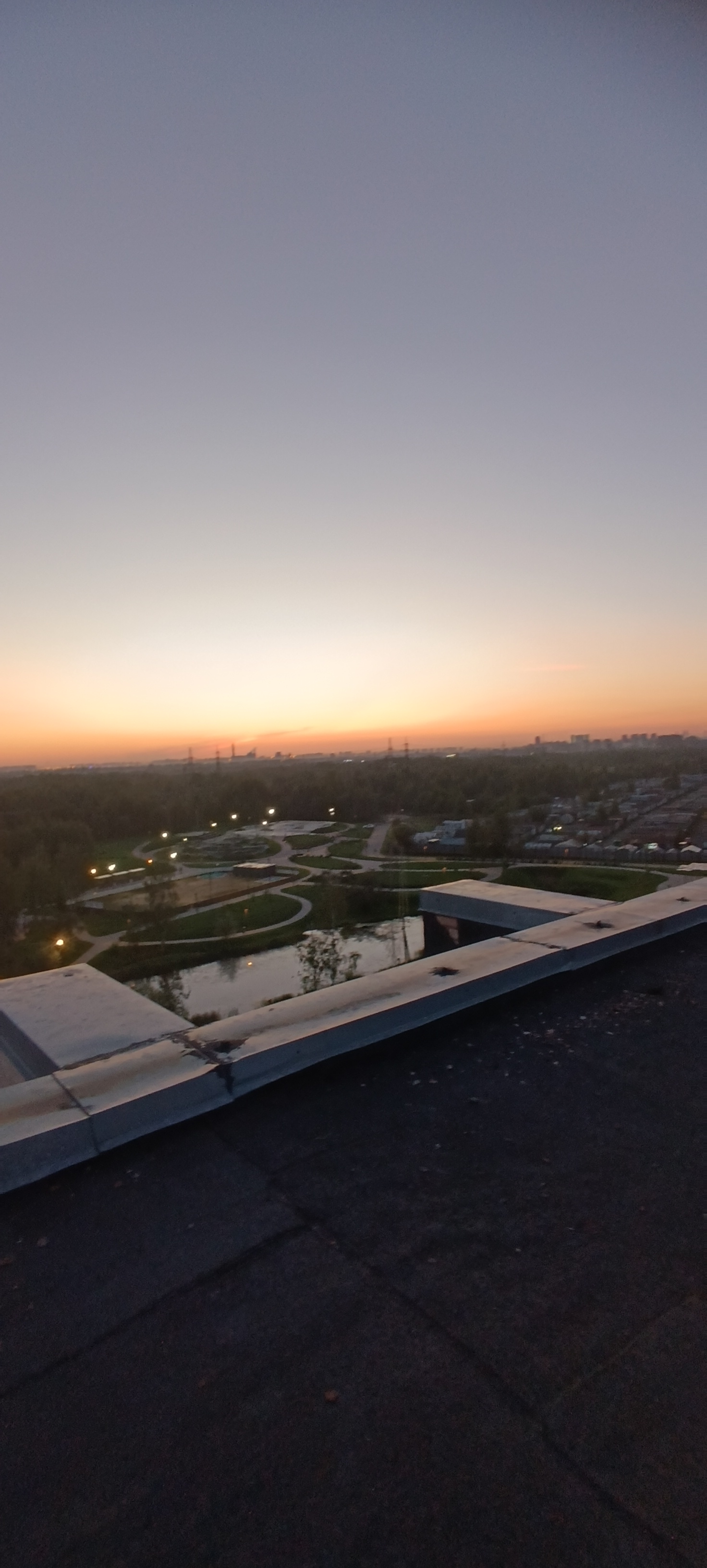 Metallostroy skatepark — photo 1