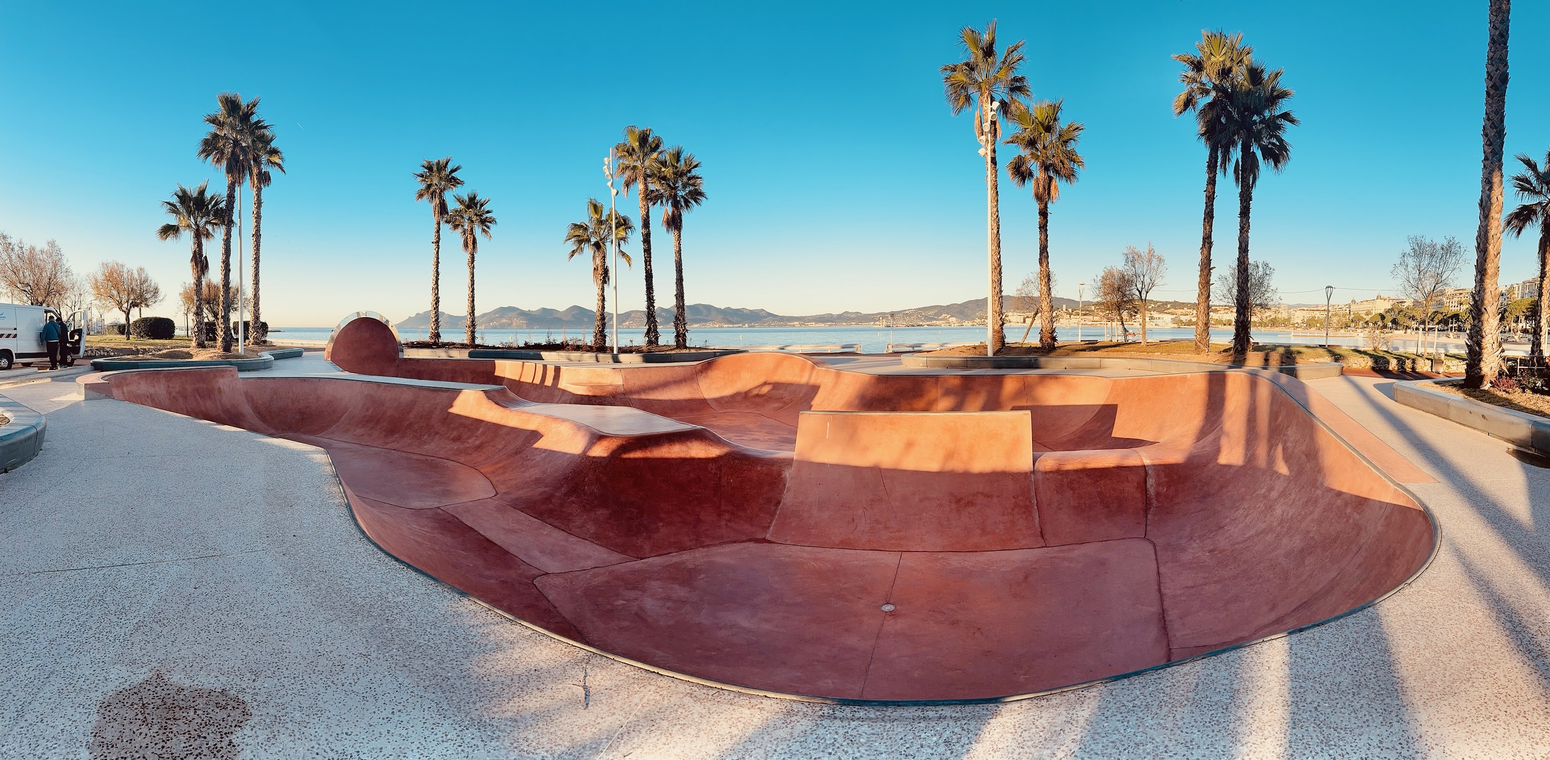 Bowl de Cannes — photo 1