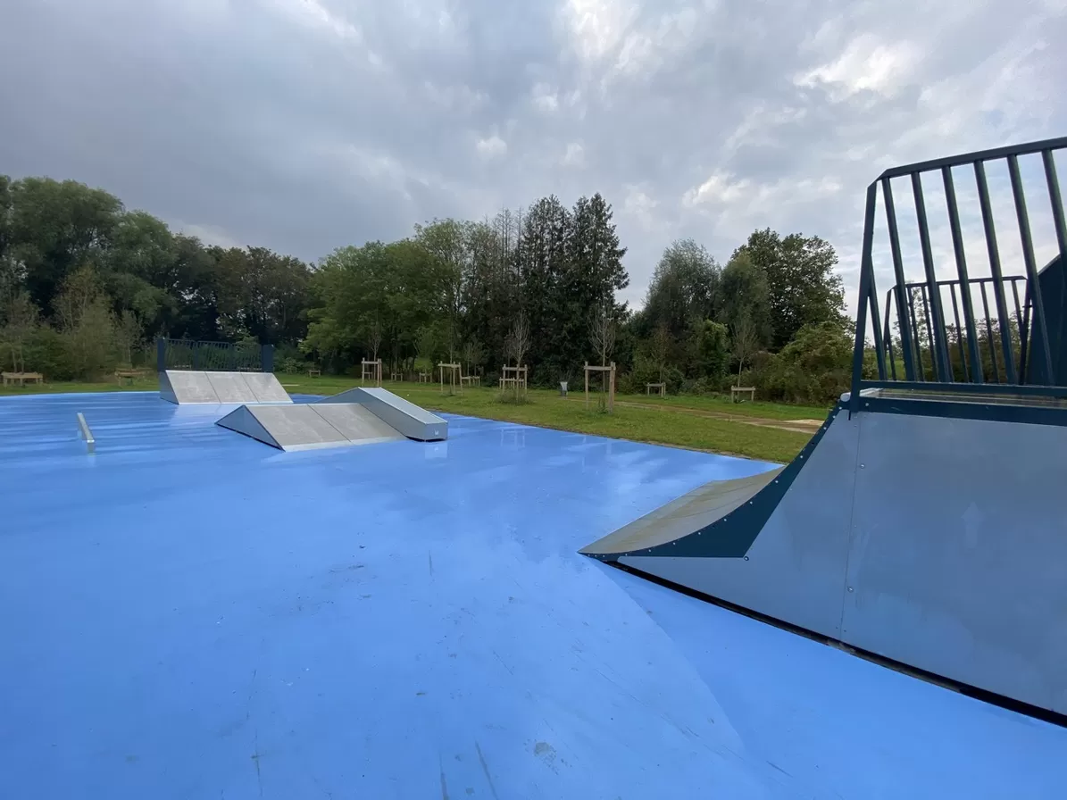 Skatepark parc des pyramides — photo 1
