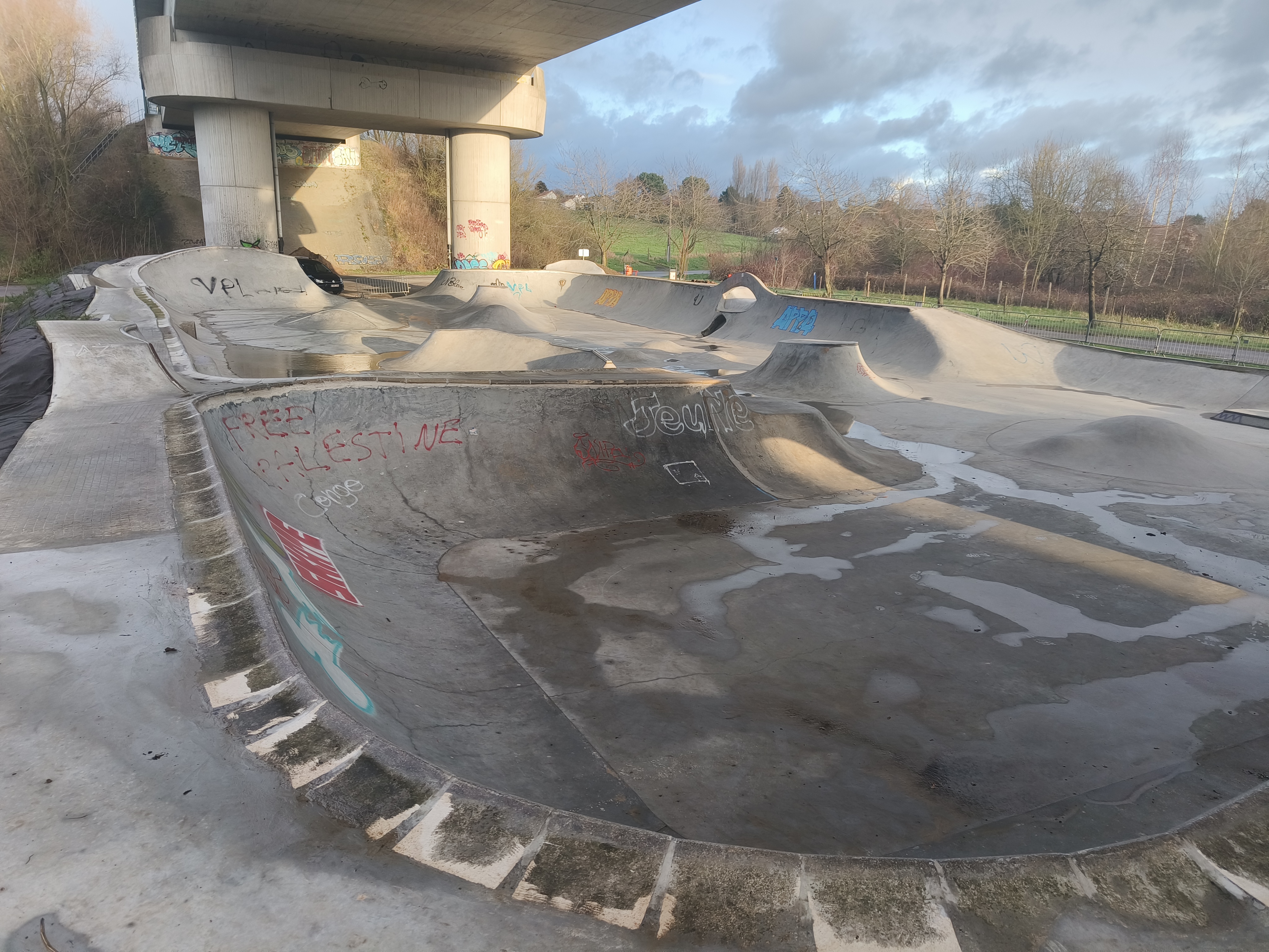 Tubize Skatepark — photo 1