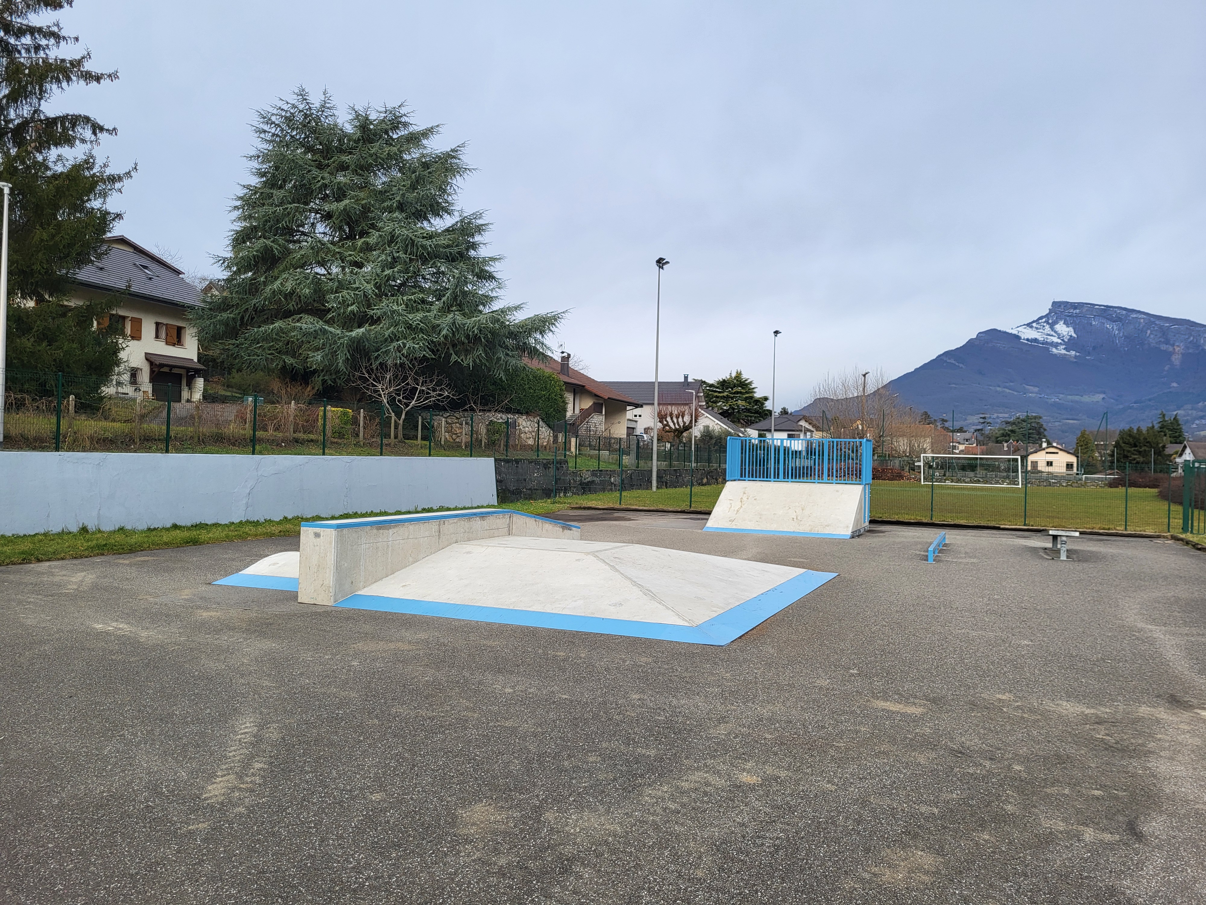 Challes-les-Eaux skatepark — photo 1
