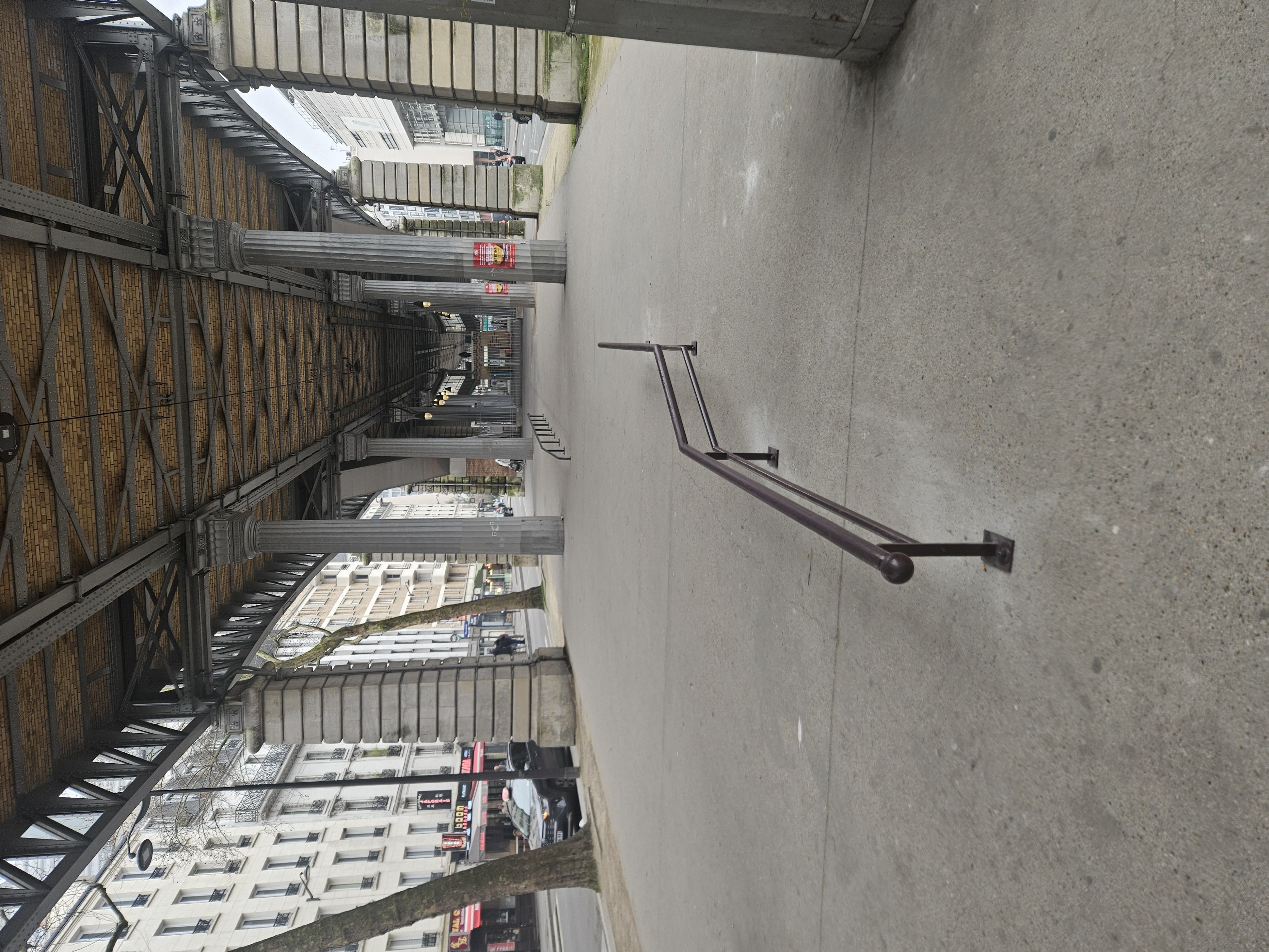 Yoro — photo 1
